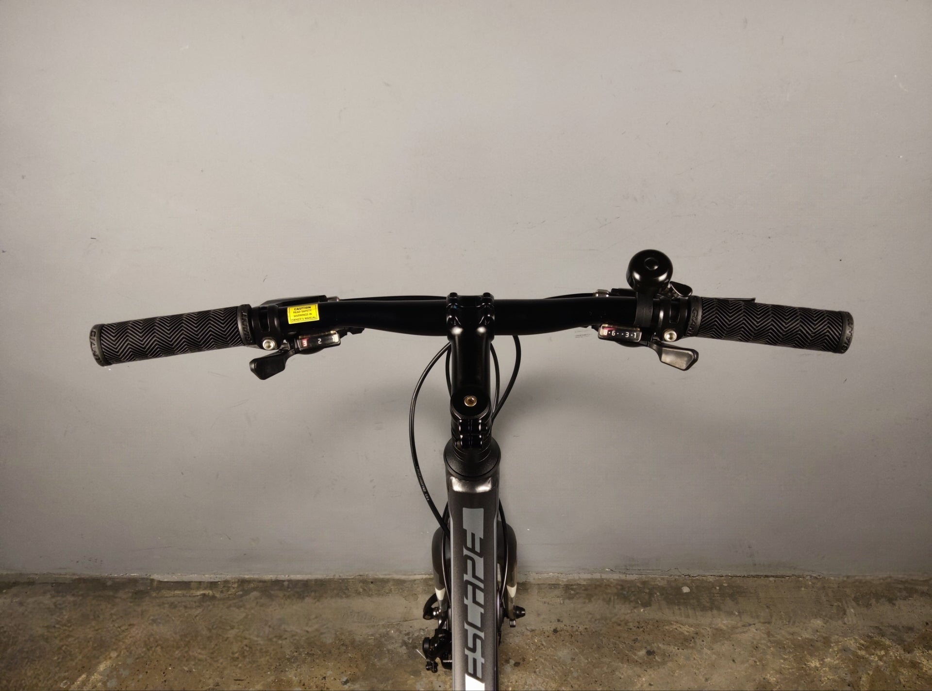 Giant Escape 2 Hybrid Bike