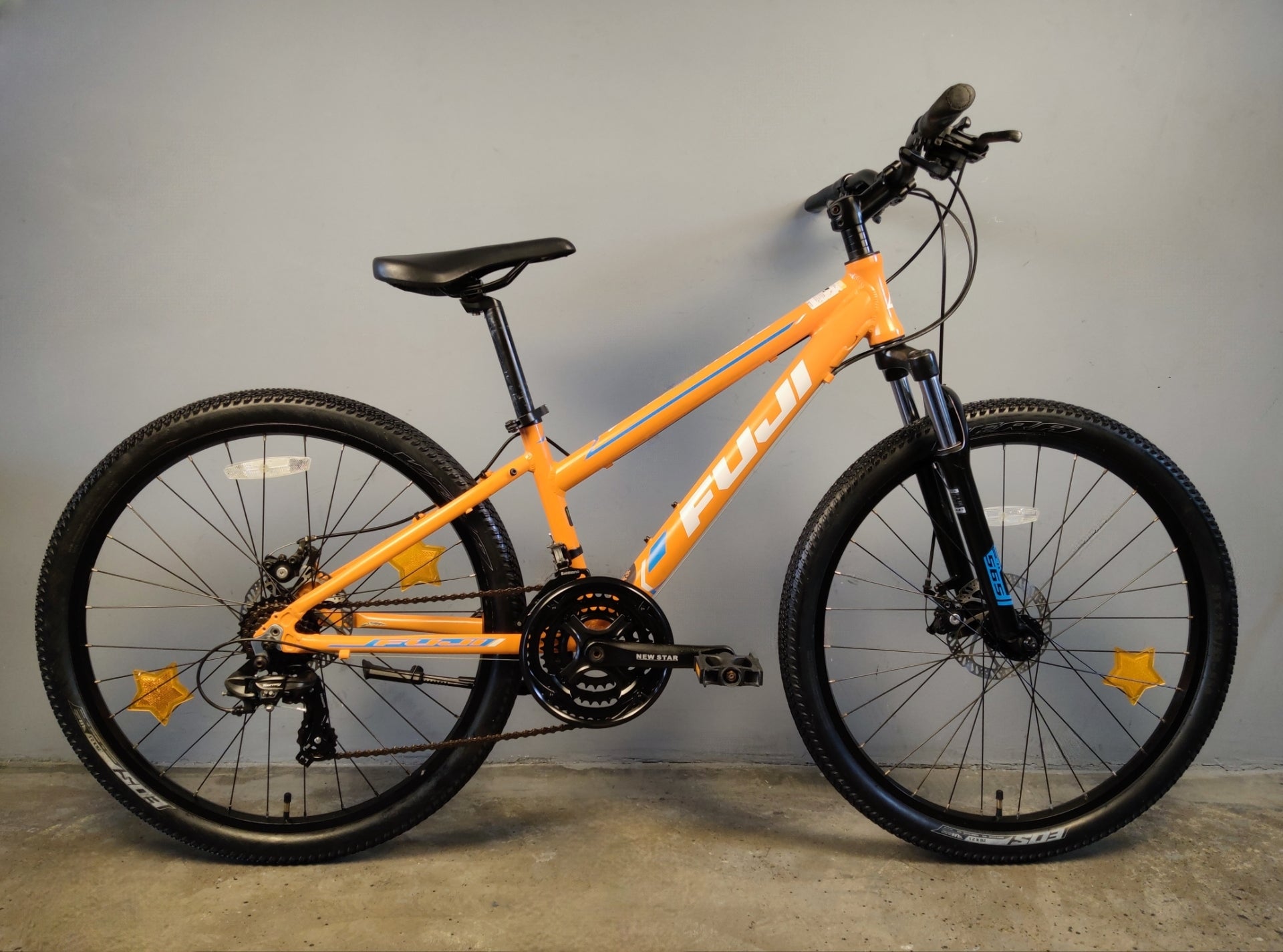 Fuji Adventure Mountain Bike