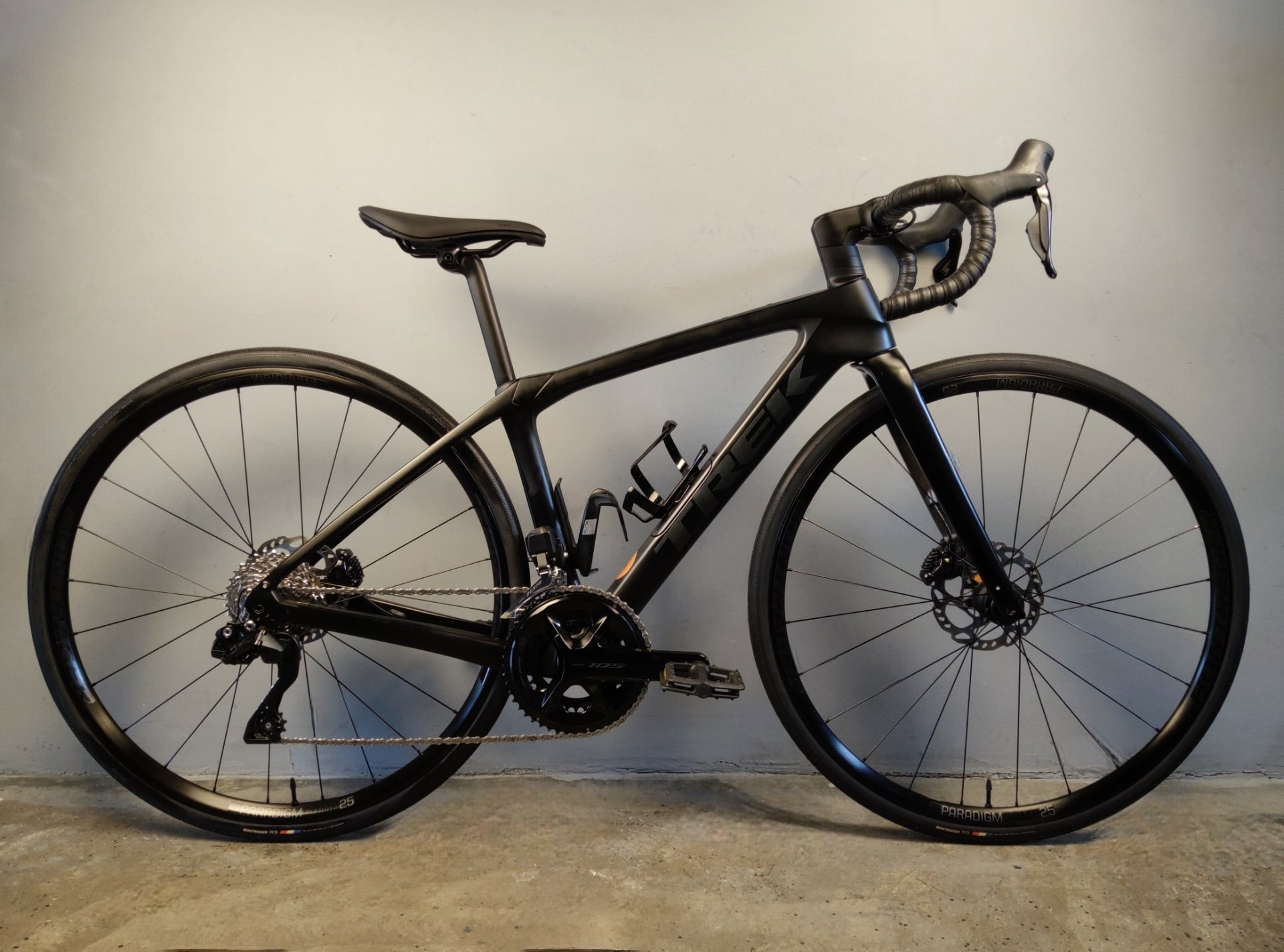 RENT Trek Domane SL 6 Gen 4