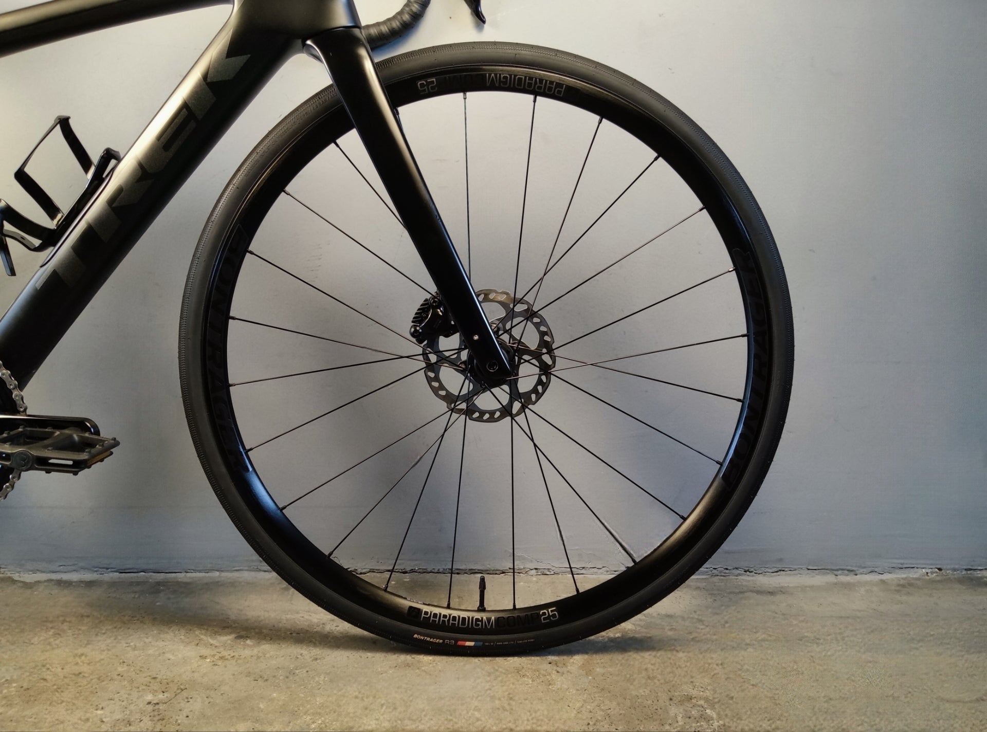 RENT Trek Domane SL 6 Gen 4