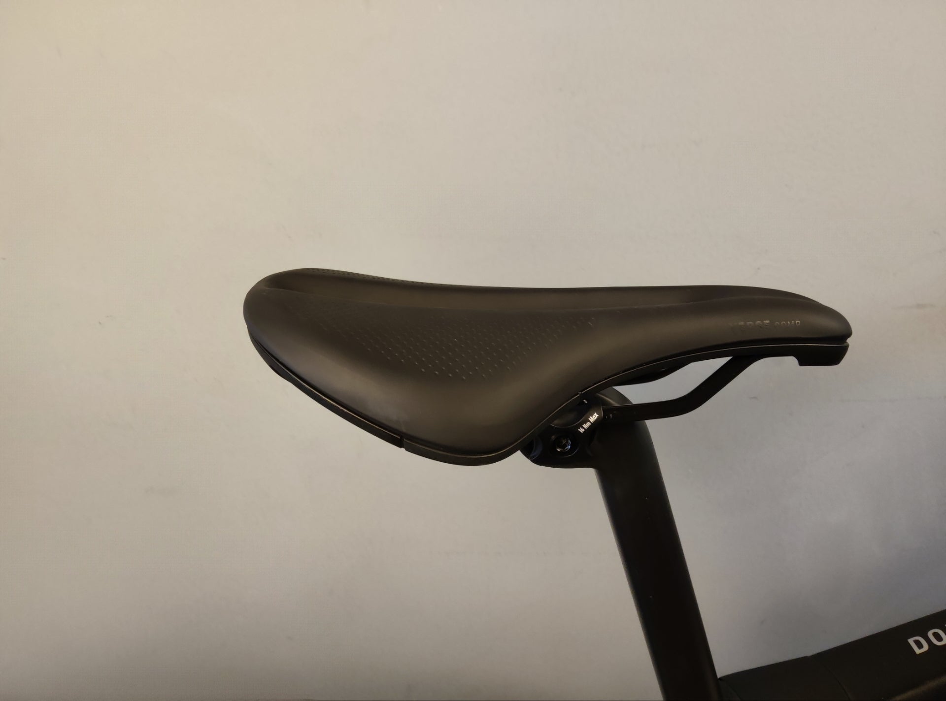 RENT Trek Domane SL 6 Gen 4