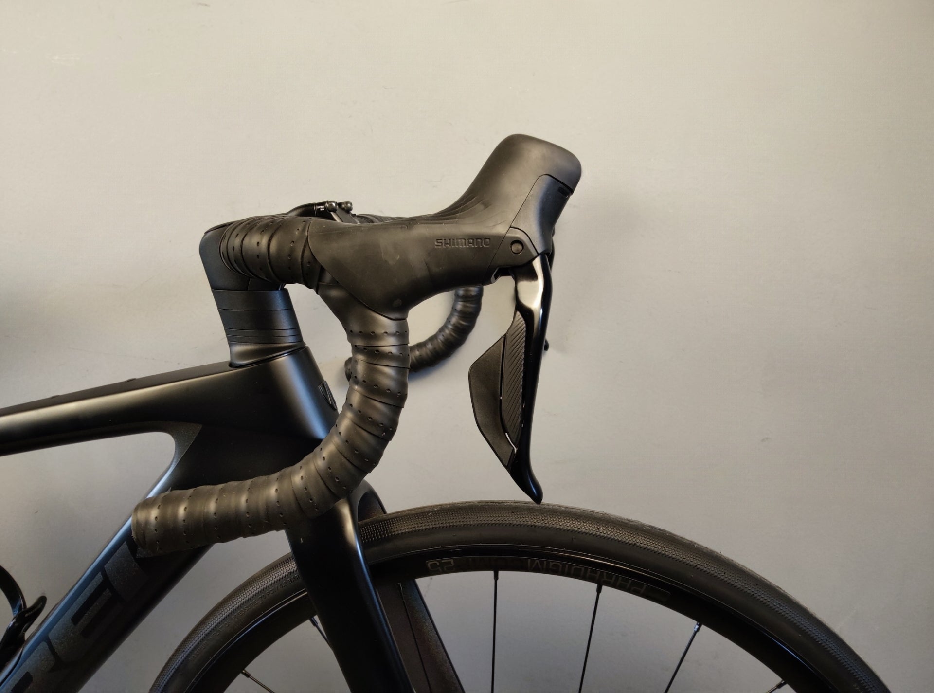 RENT Trek Domane SL 6 Gen 4