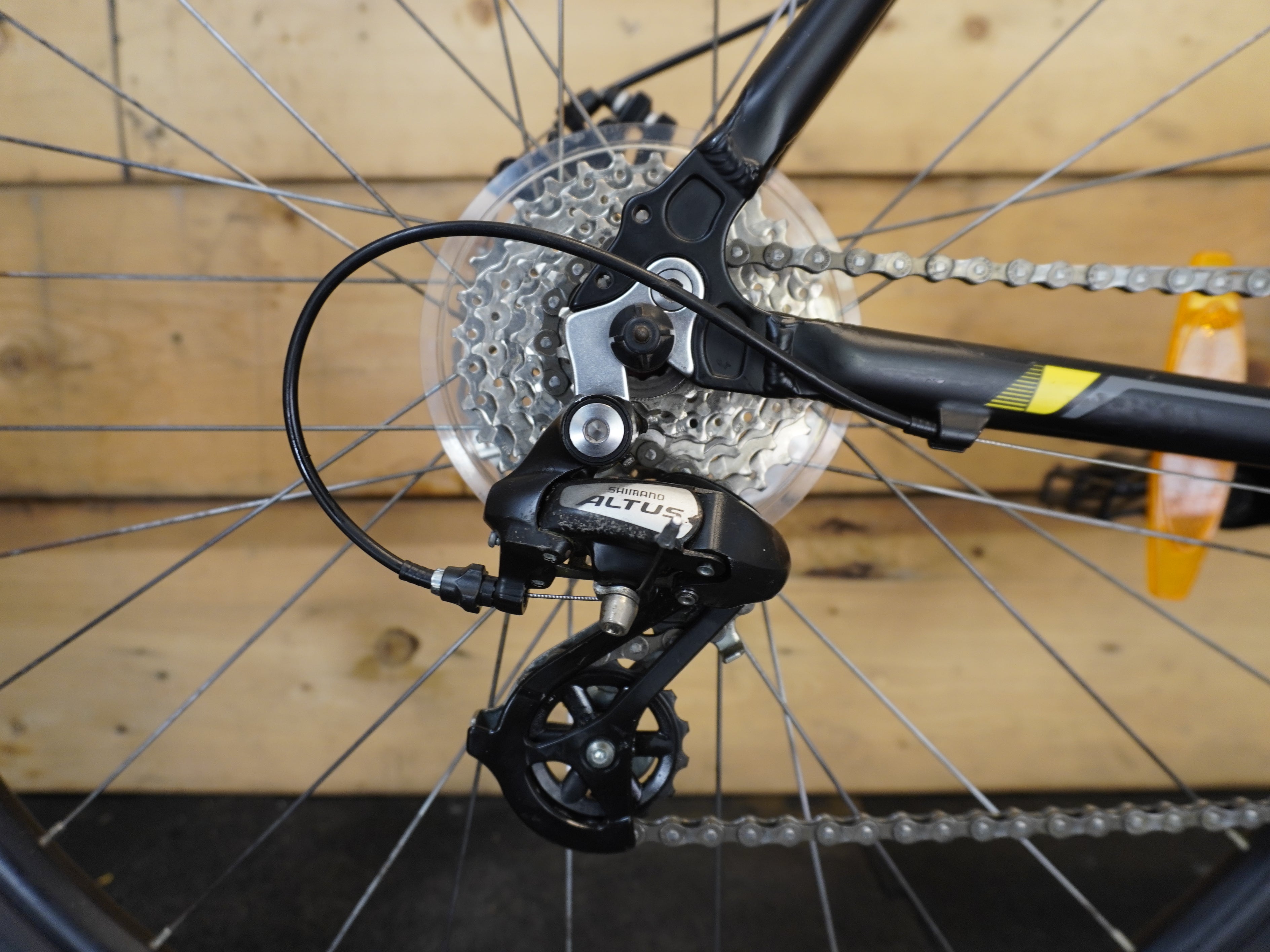 Merida Crossway 15 Hybrid Bike