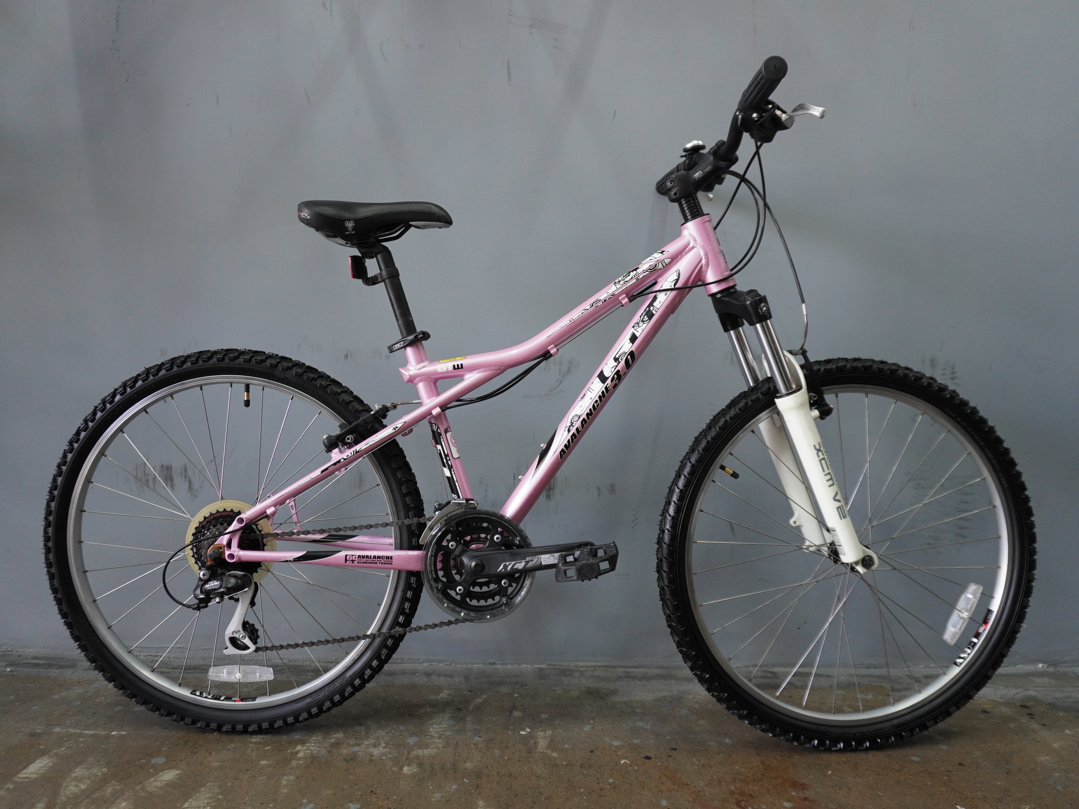 GT Avalanche 3.0 Mountain Bike