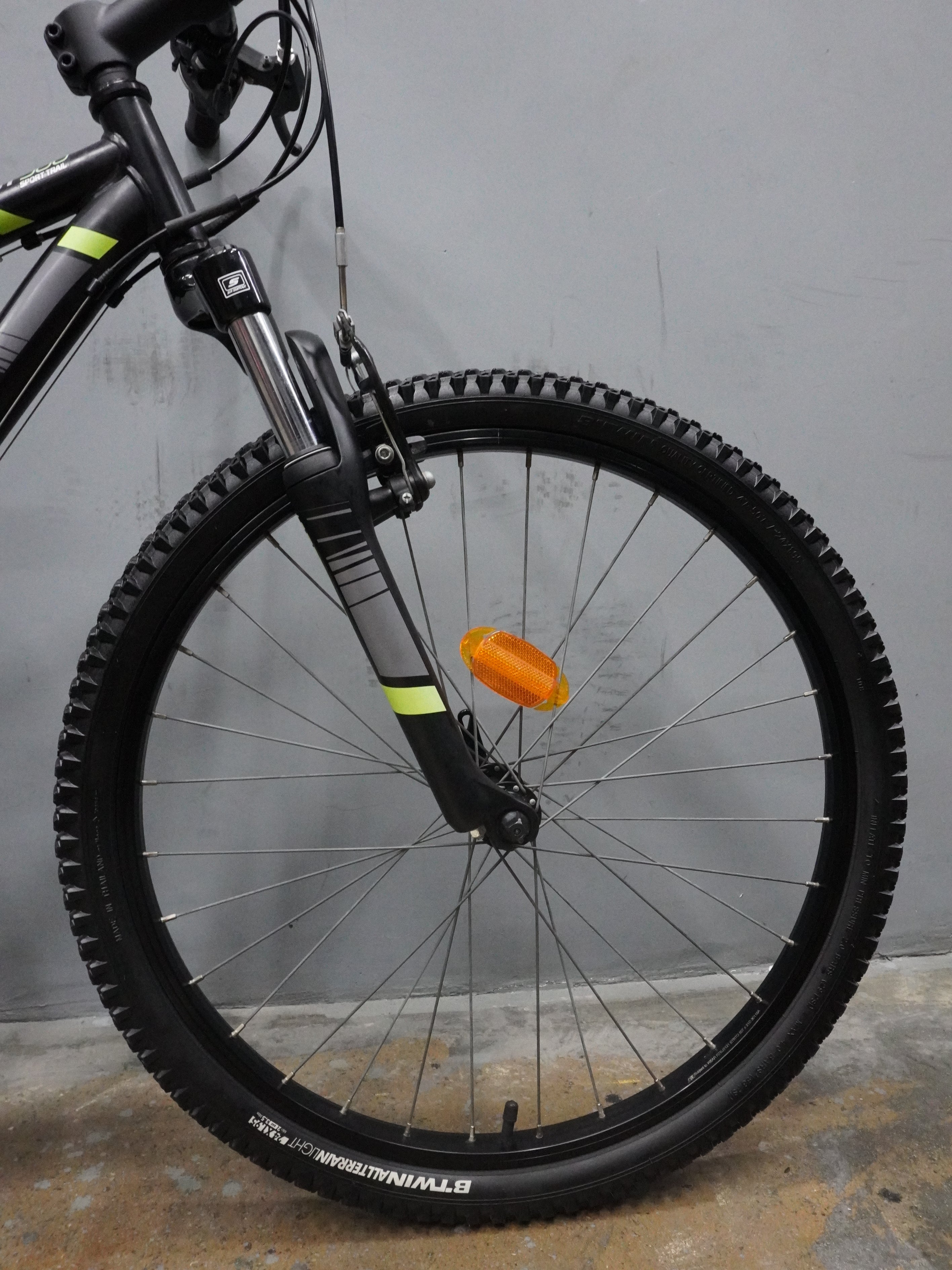 B'twin Rockrider ST500 Kids Bike