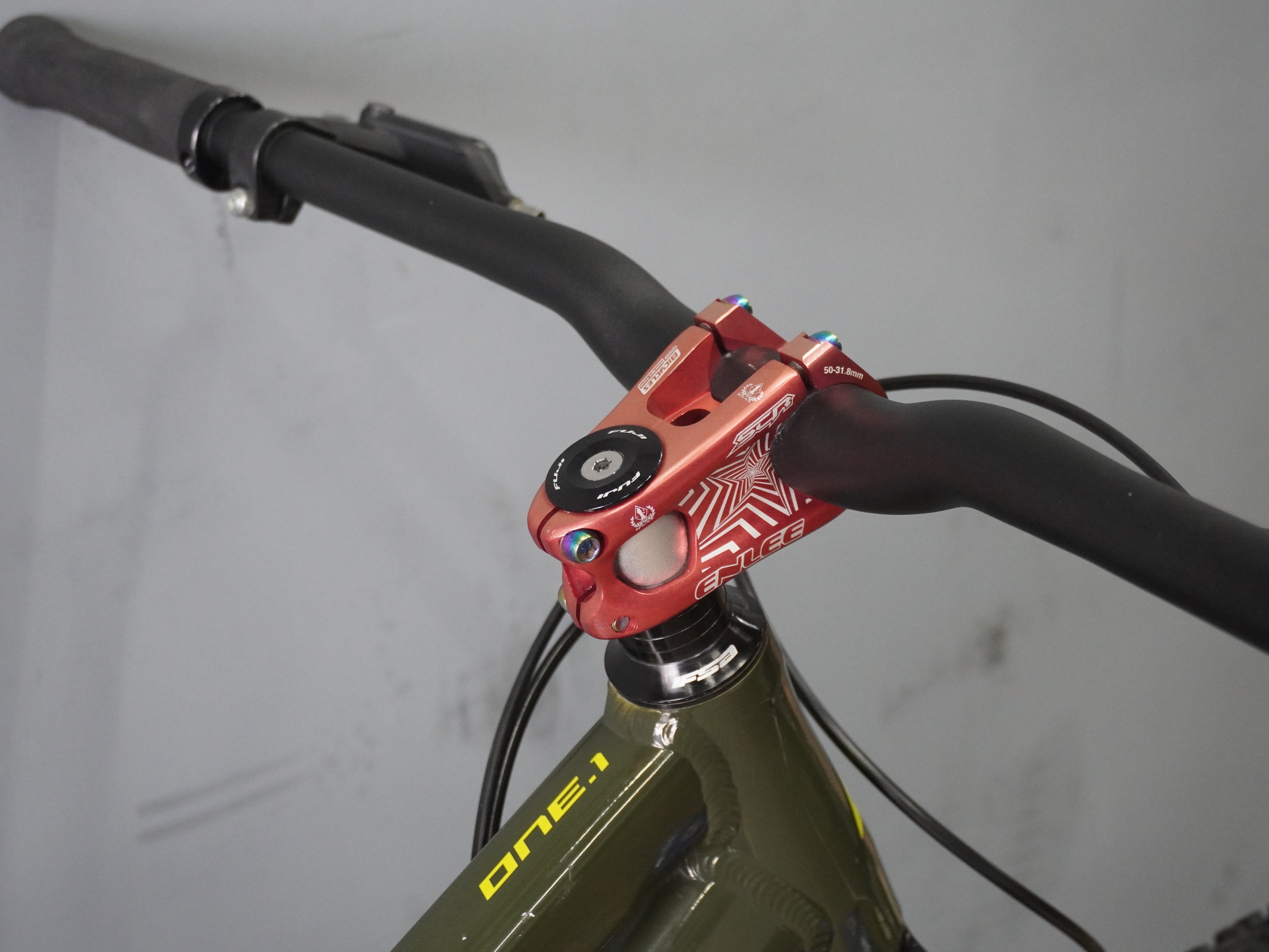 Fuji Reveal 1.1 Mountain Bike
