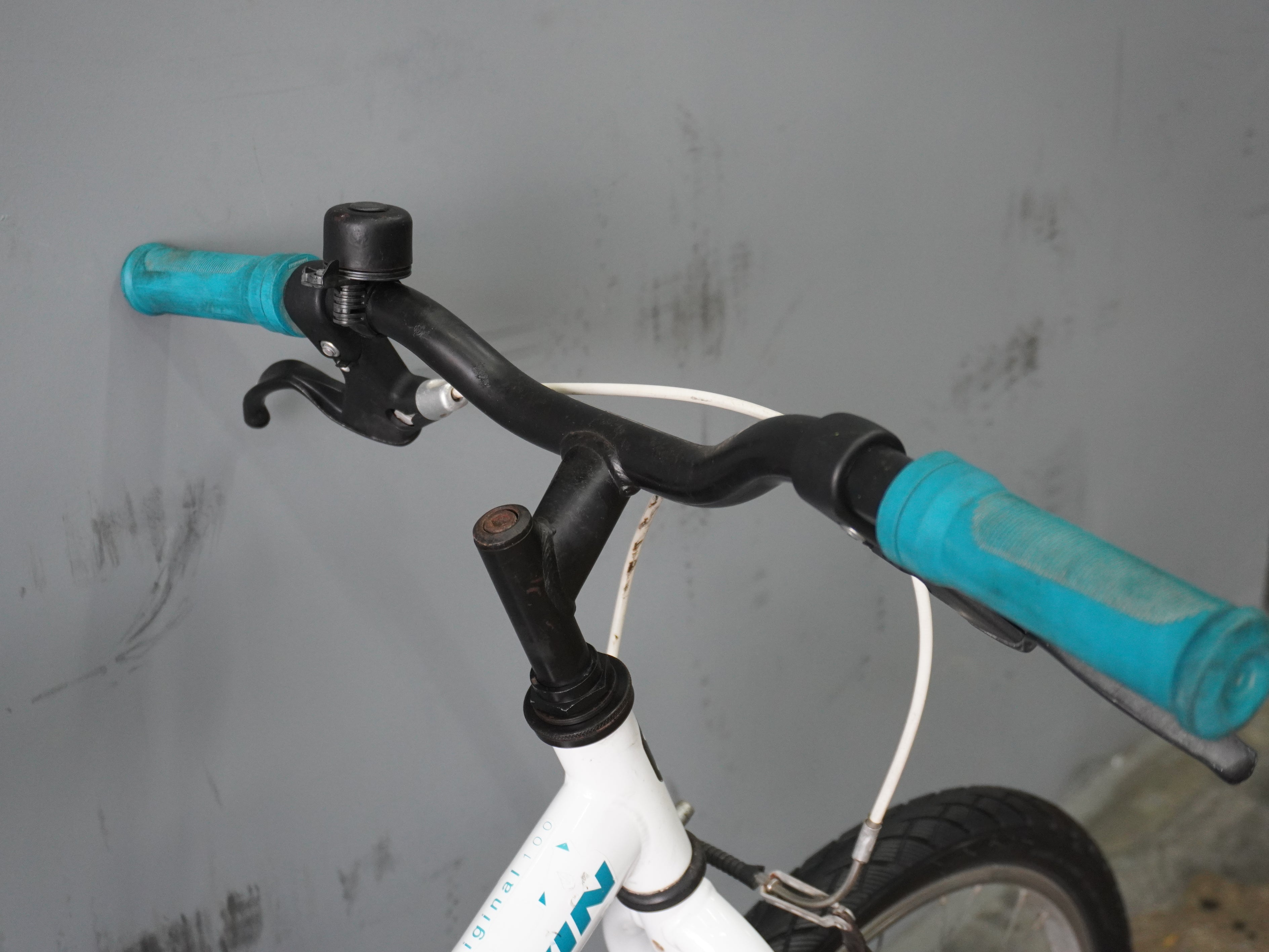 B'twin Original 100 Kids Bike