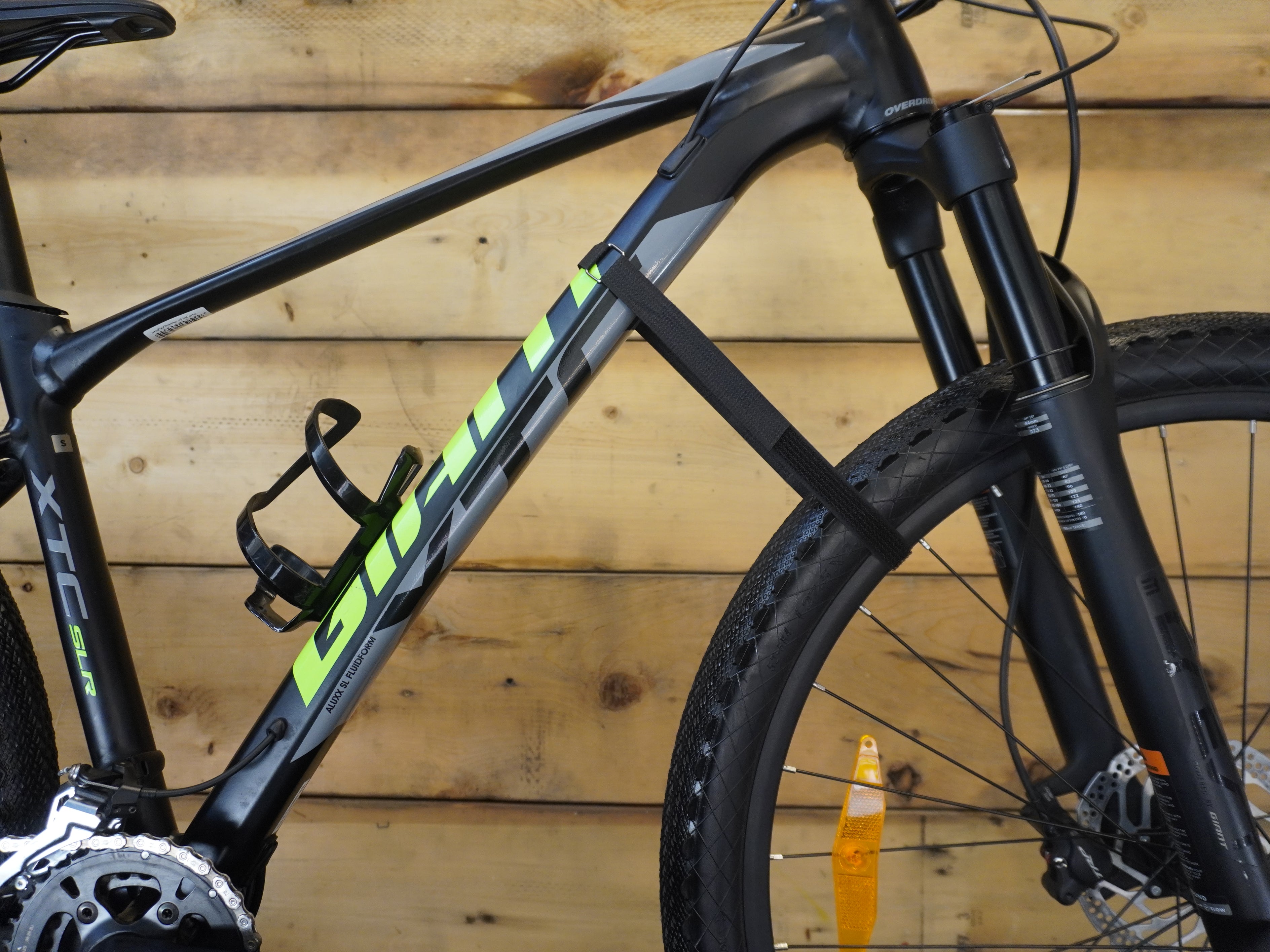 Giant XTC SLR 2 Mountain Bike