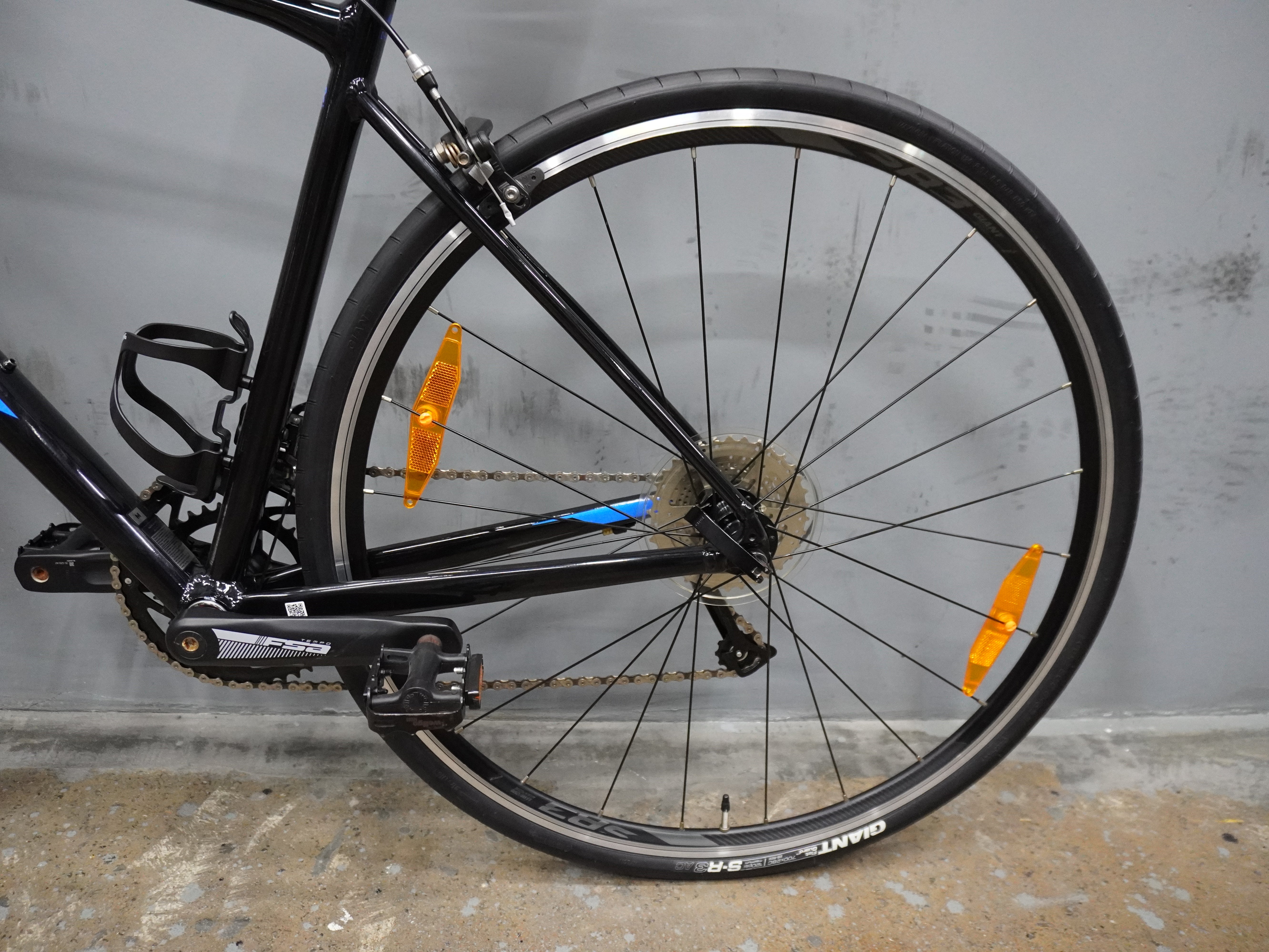 Giant Contend 3 Road Bike