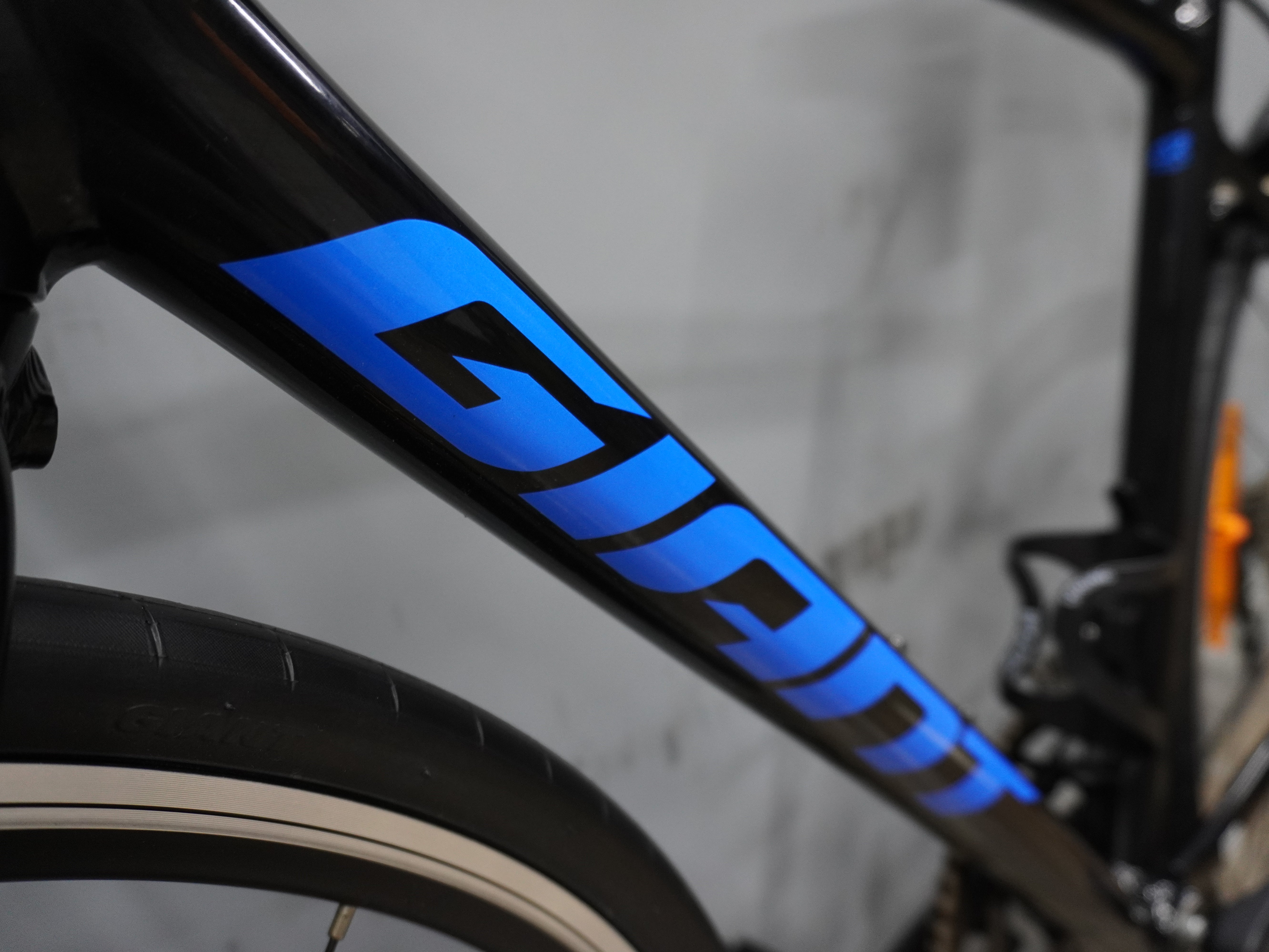Giant Contend 3 Road Bike