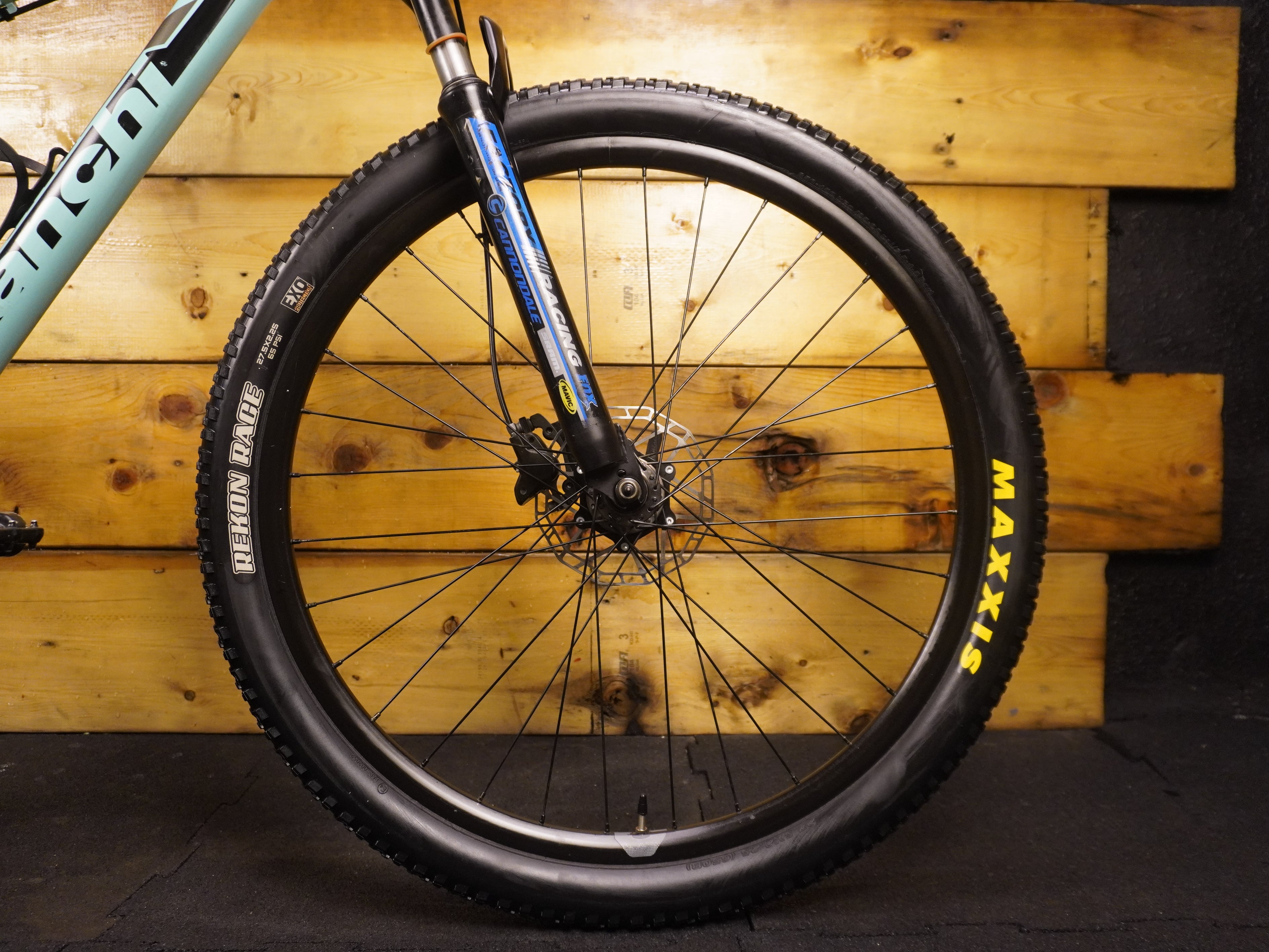 Bianchi Kuma 27.4 Mountain Bike