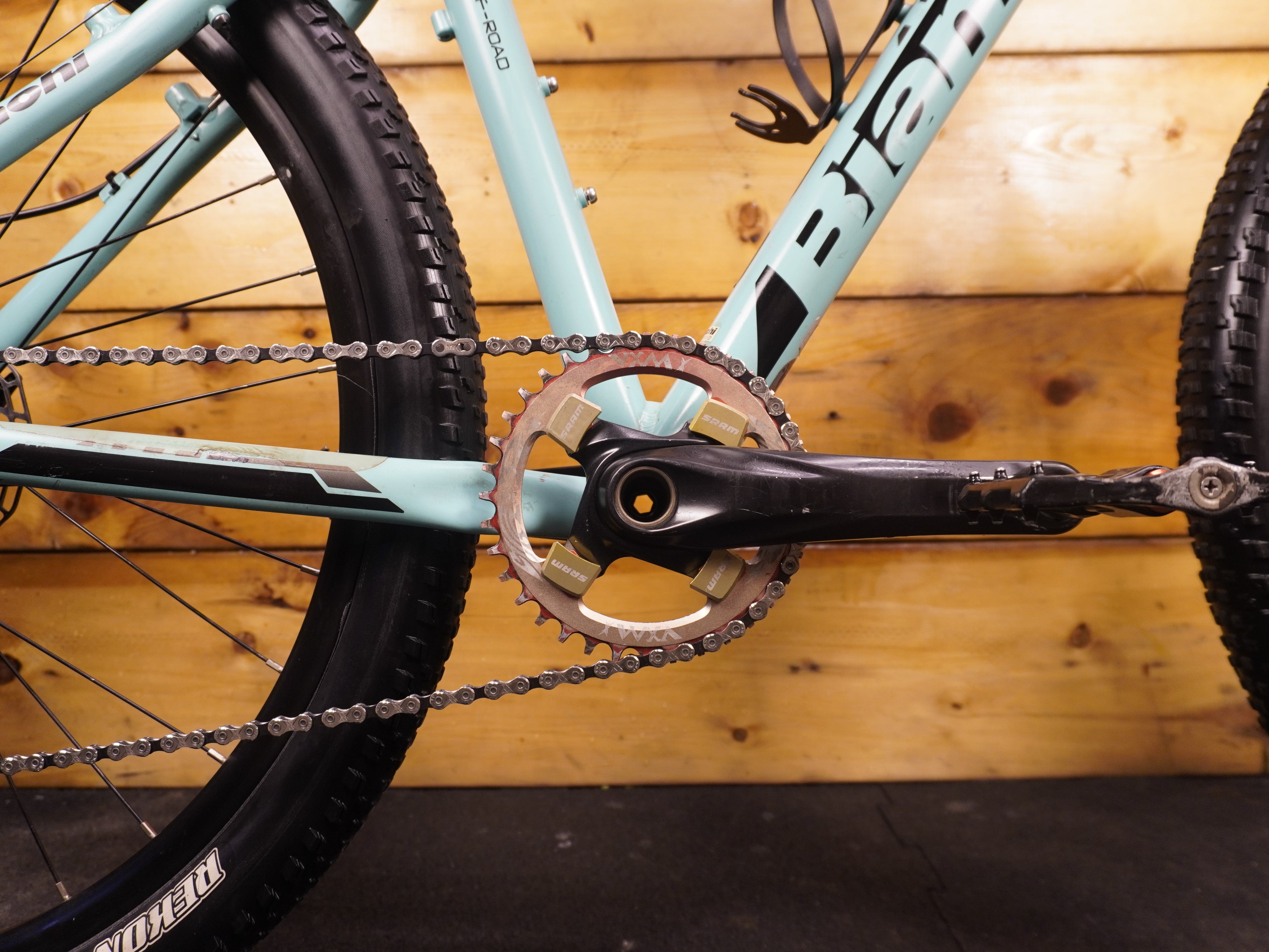 Bianchi Kuma 27.4 Mountain Bike