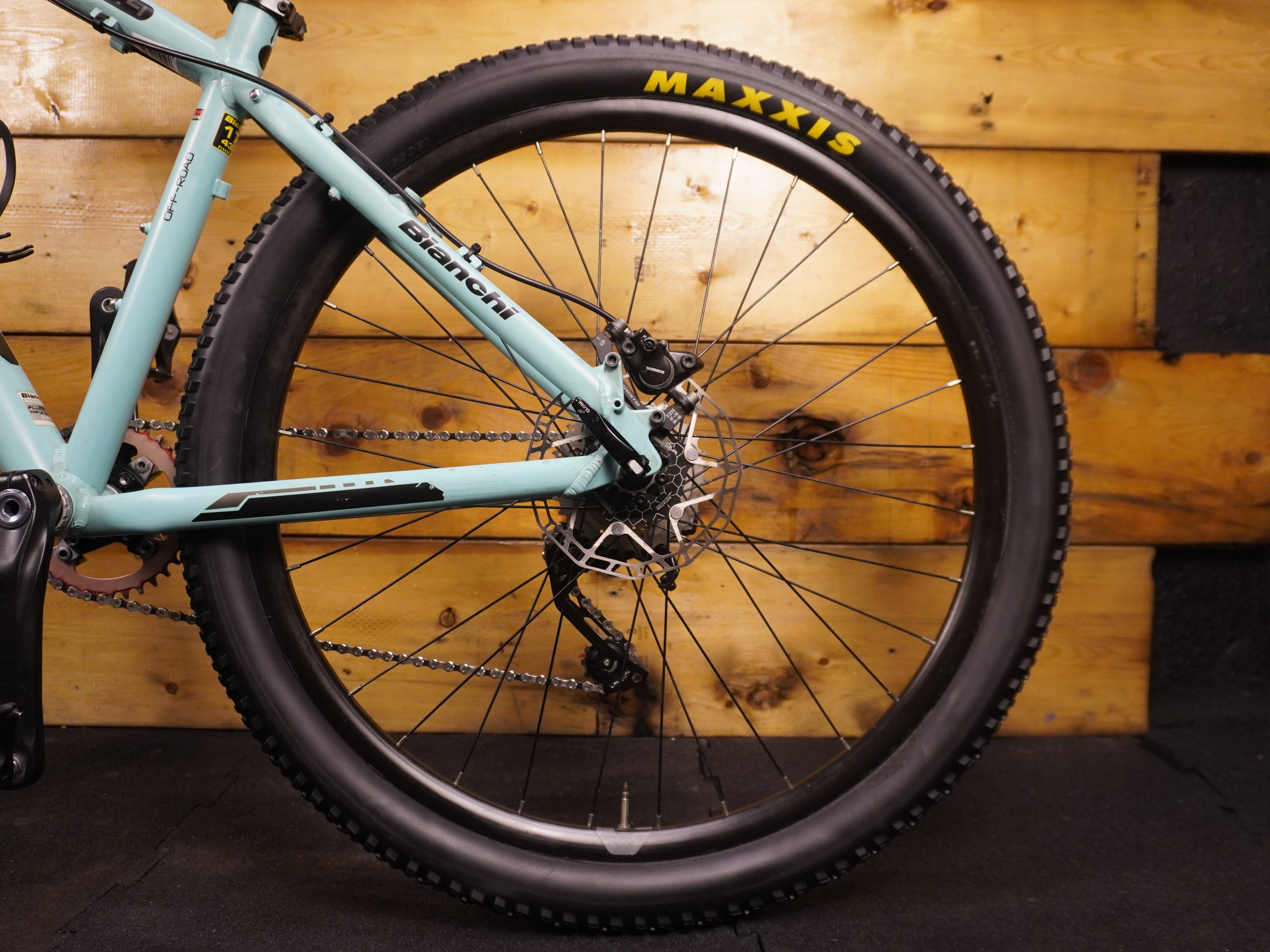 Bianchi Kuma 27.4 Mountain Bike