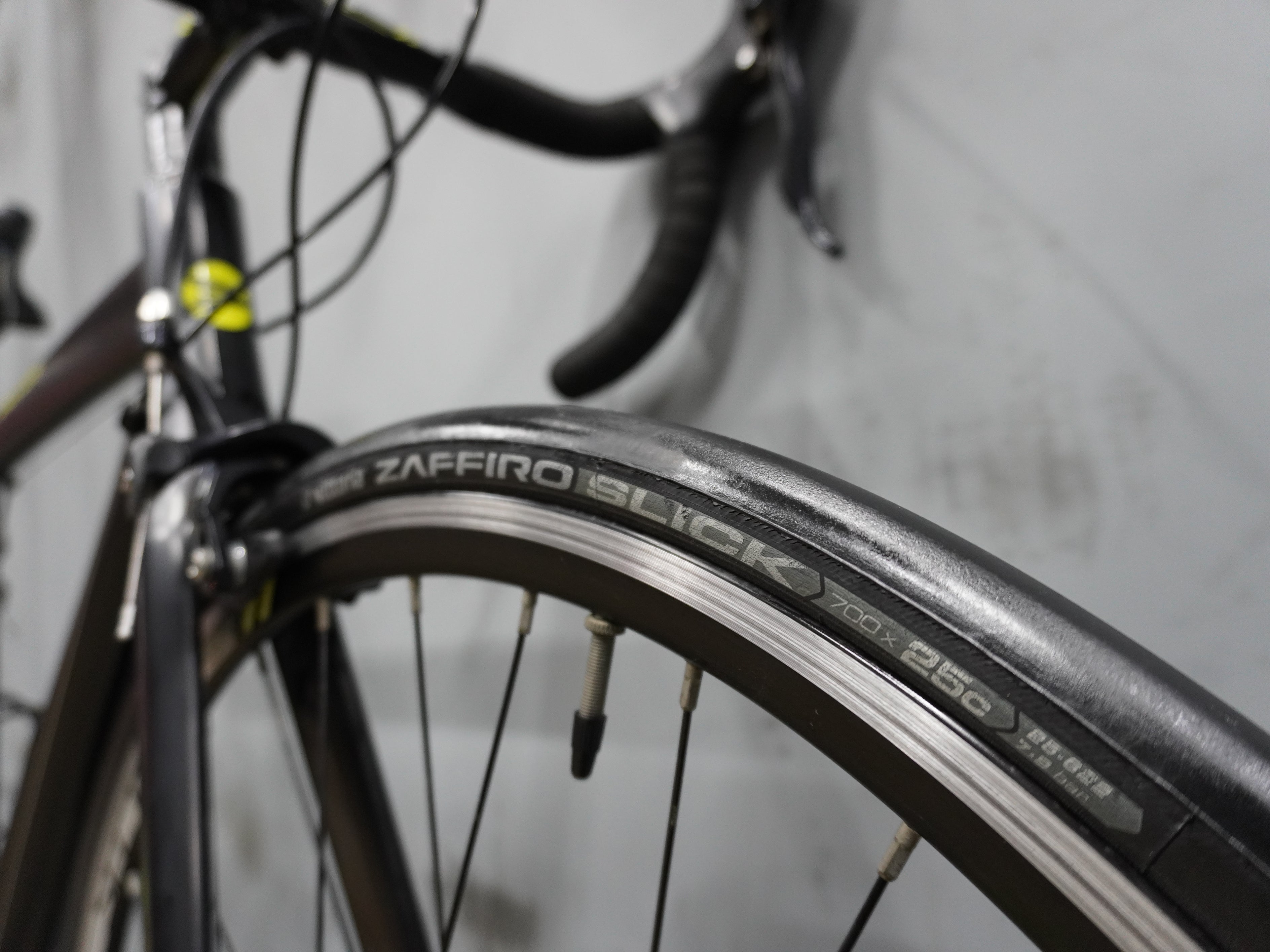 Silverback Strela Comp Road Bike