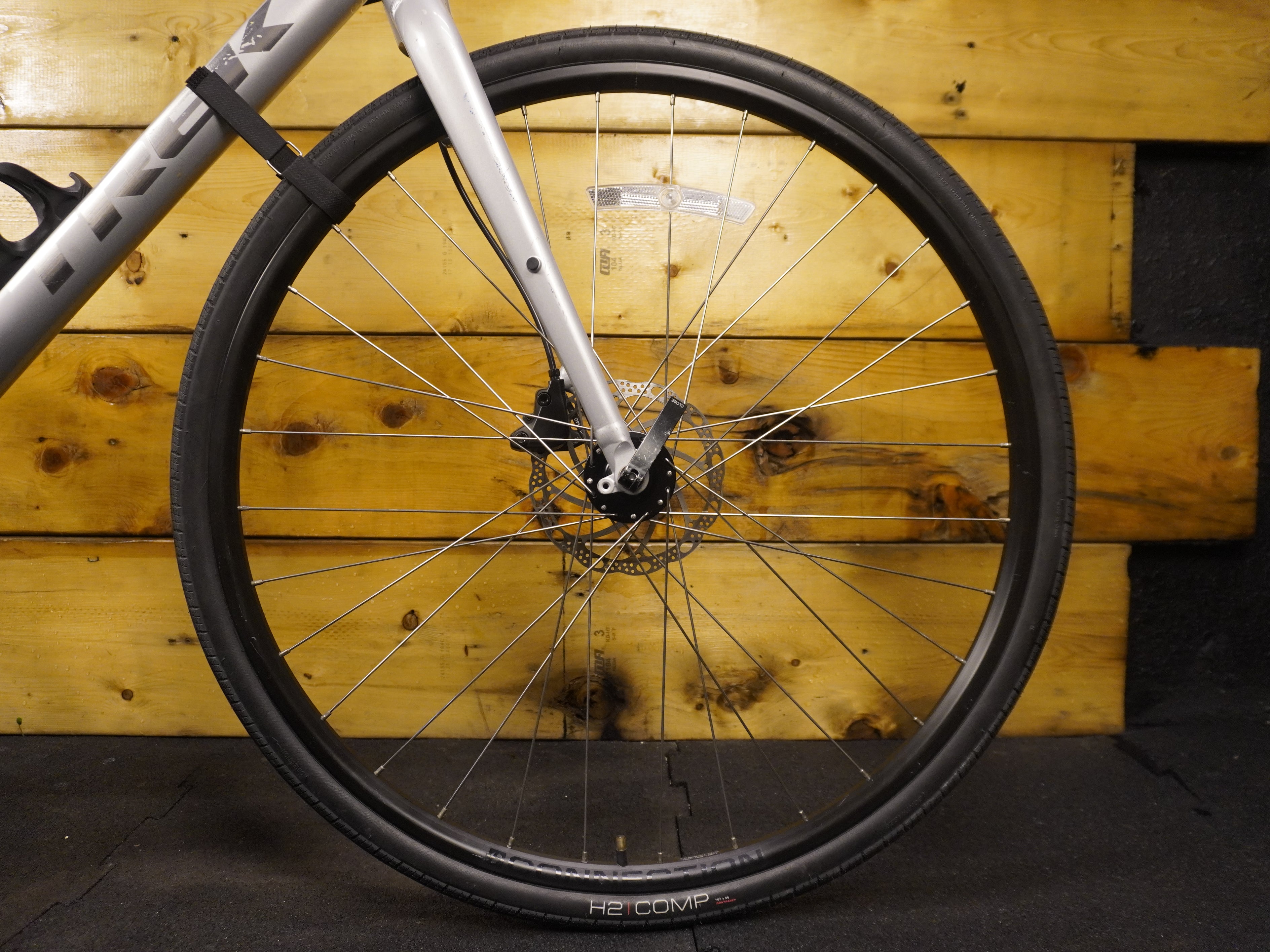 RENT Trek FX2 Hybrid Bike