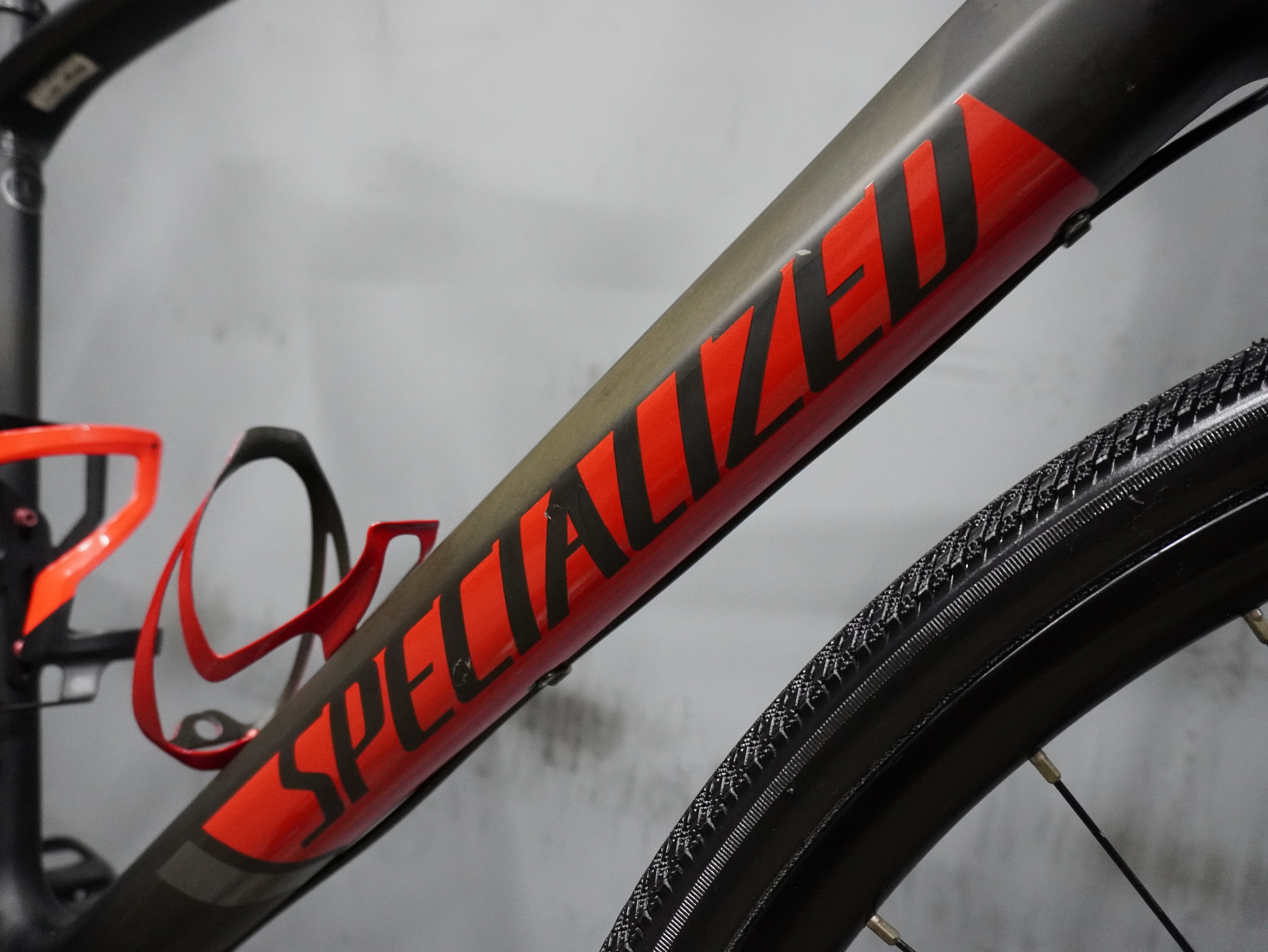 Specialized Sirrus Carbon Hybrid Bike