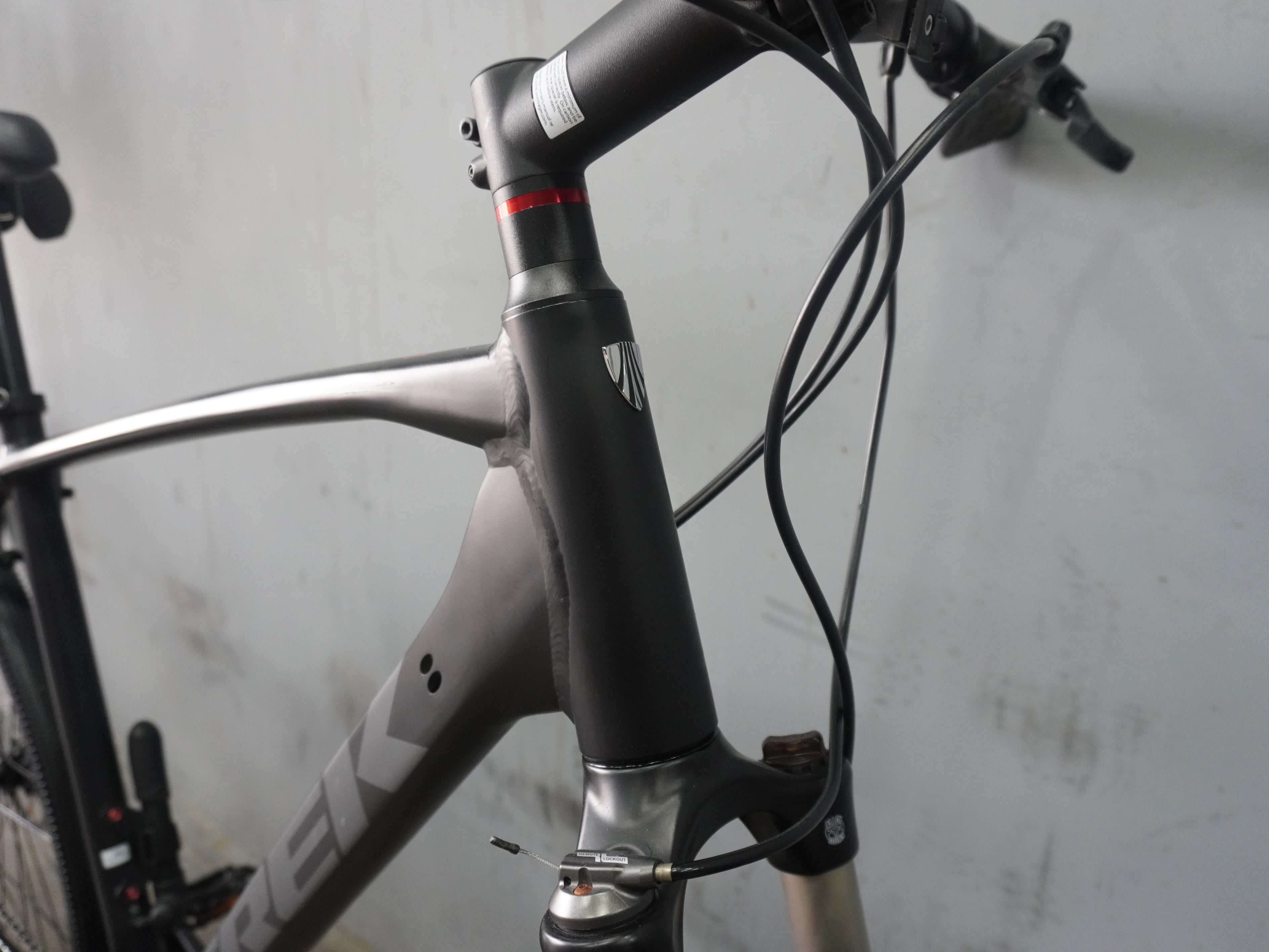 Trek Dual Sport 4 Mountain Bike