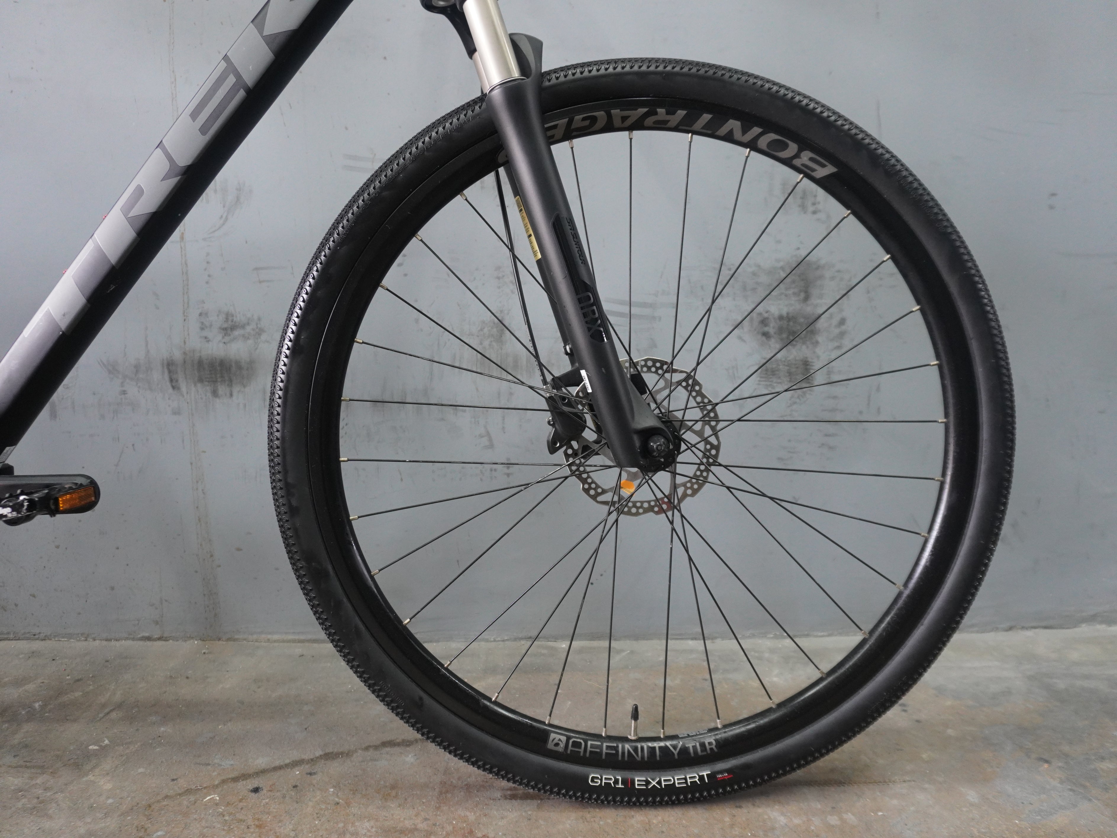 Trek Dual Sport 4 Mountain Bike