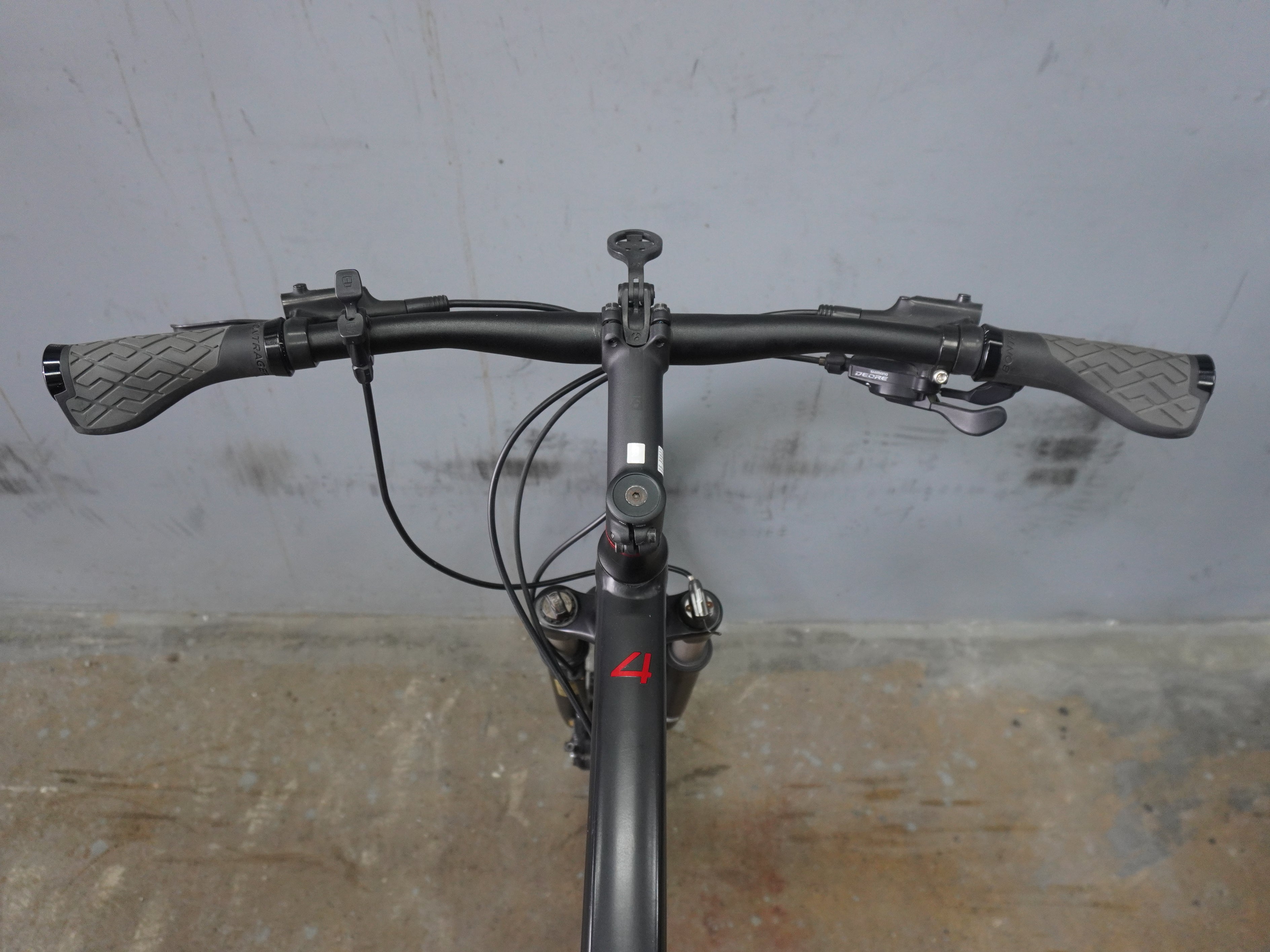 Trek Dual Sport 4 Mountain Bike