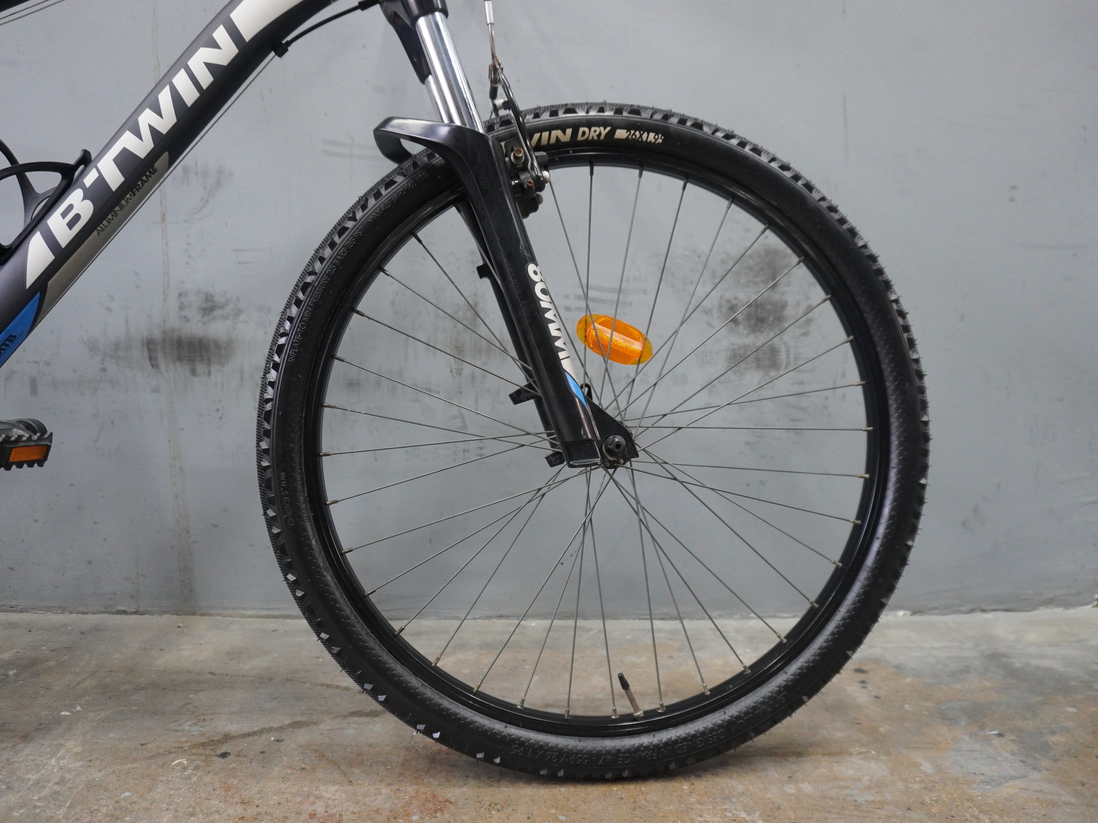 B'twin Rockrider 340 Mountain Bike