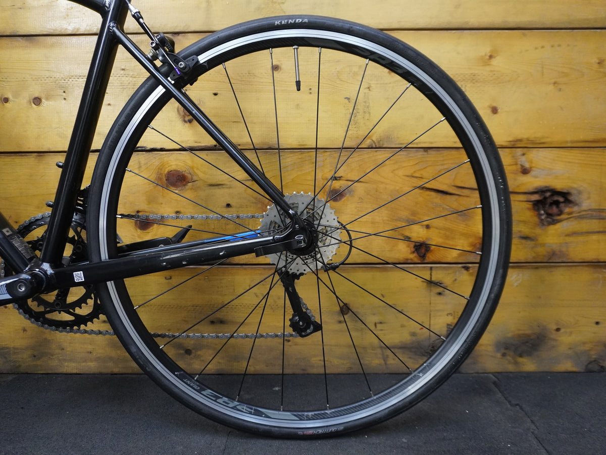 Giant Contend 3 Road Bike