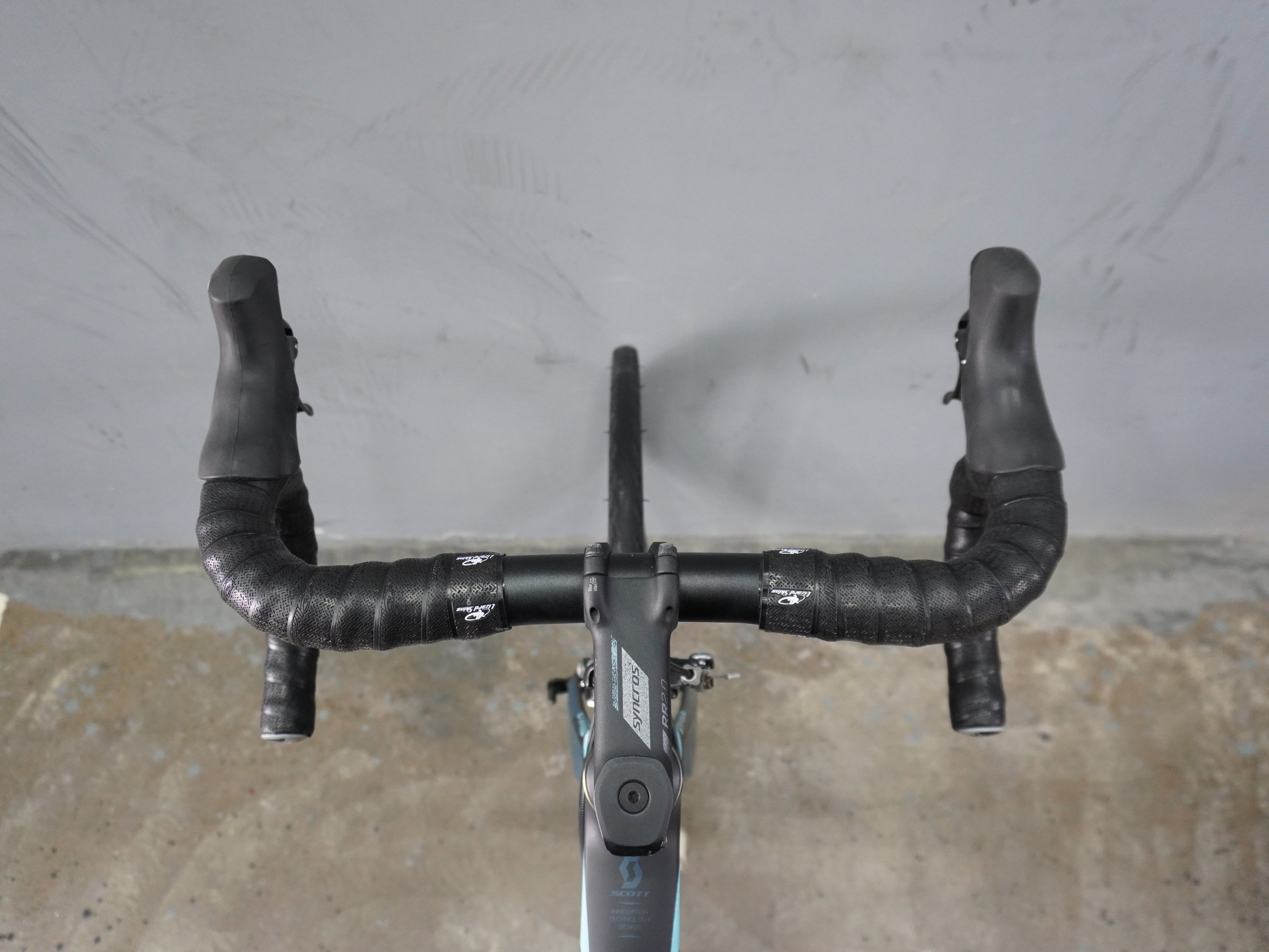 Scott CR1 Carbon Road Bike