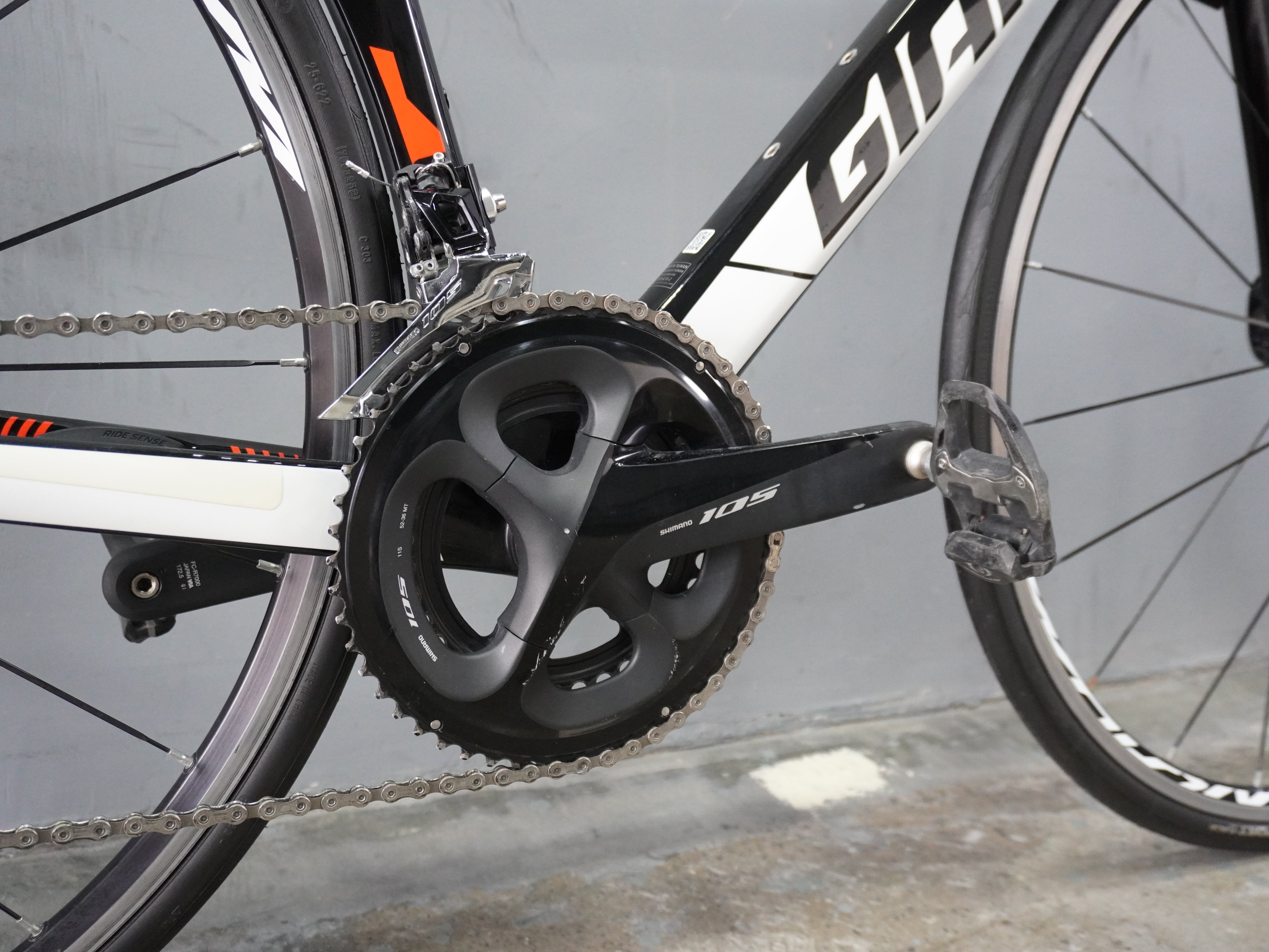 Giant Propel Advanced 2 Road Bike