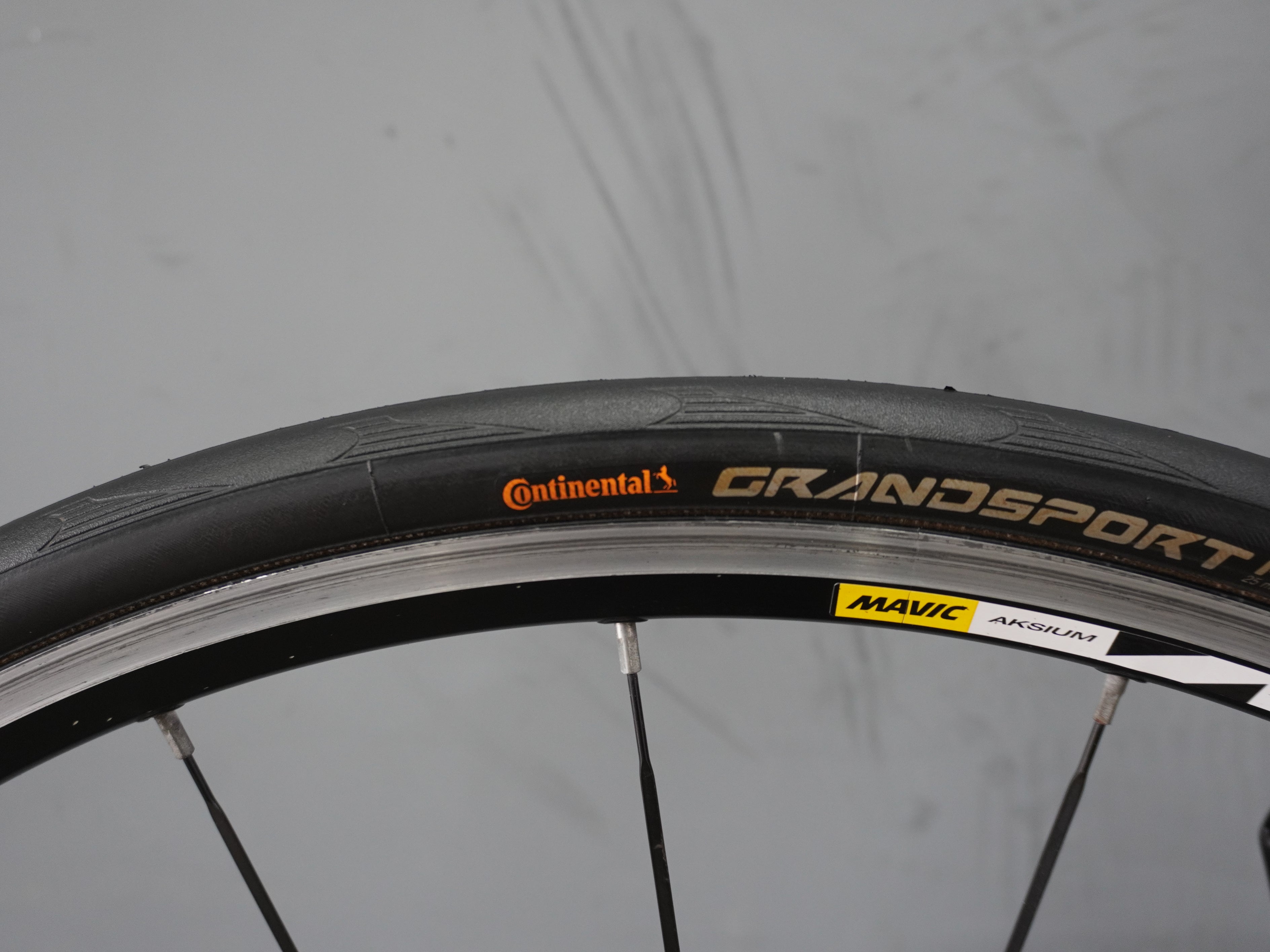 Giant Propel Advanced 2 Road Bike