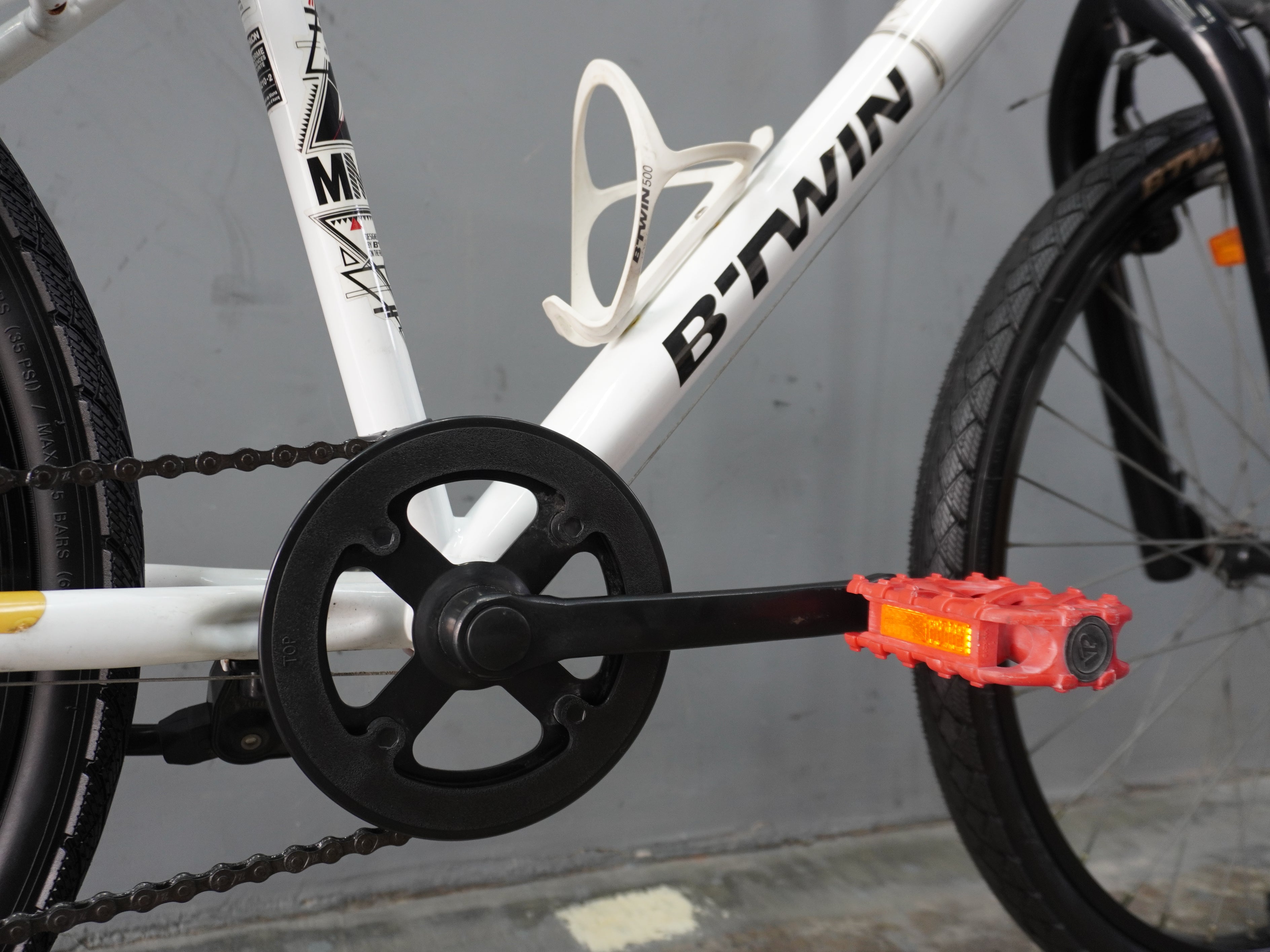 B'twin Rockrider 300 Kids Bike