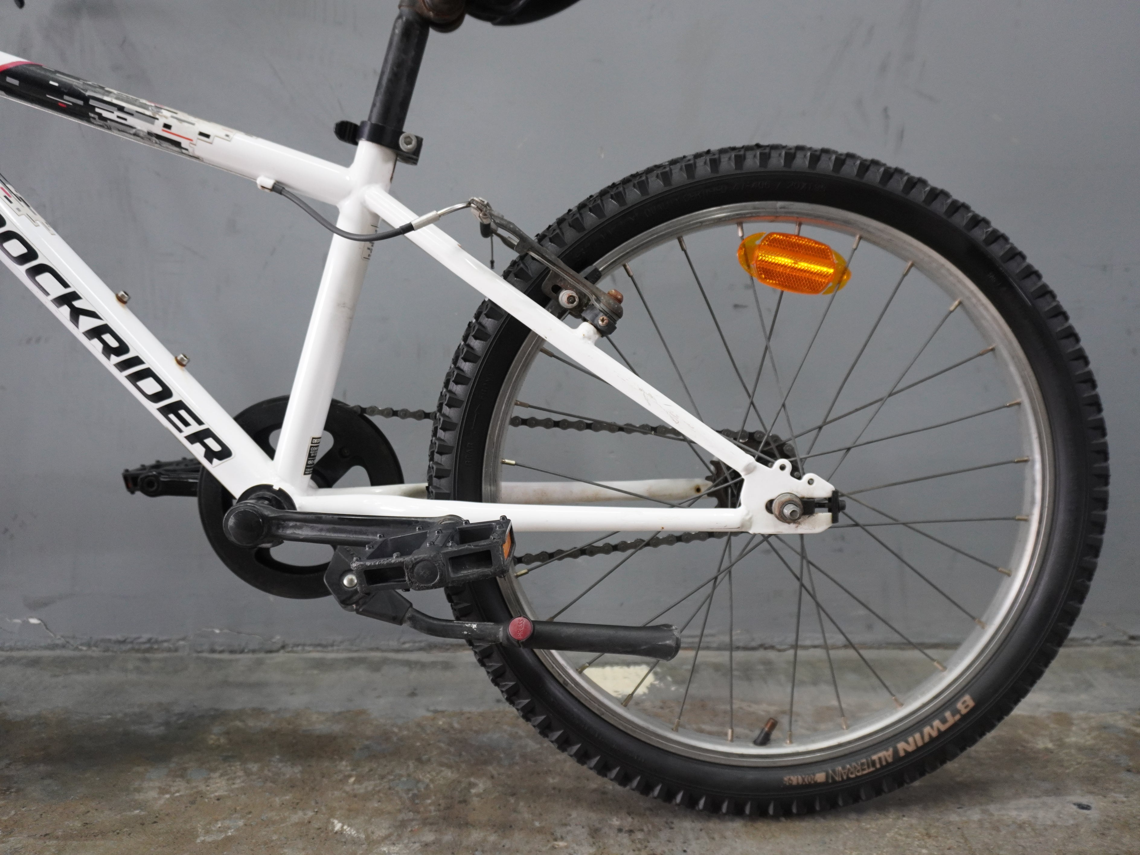 Decathlon Rockrider ST100 Kids Bike