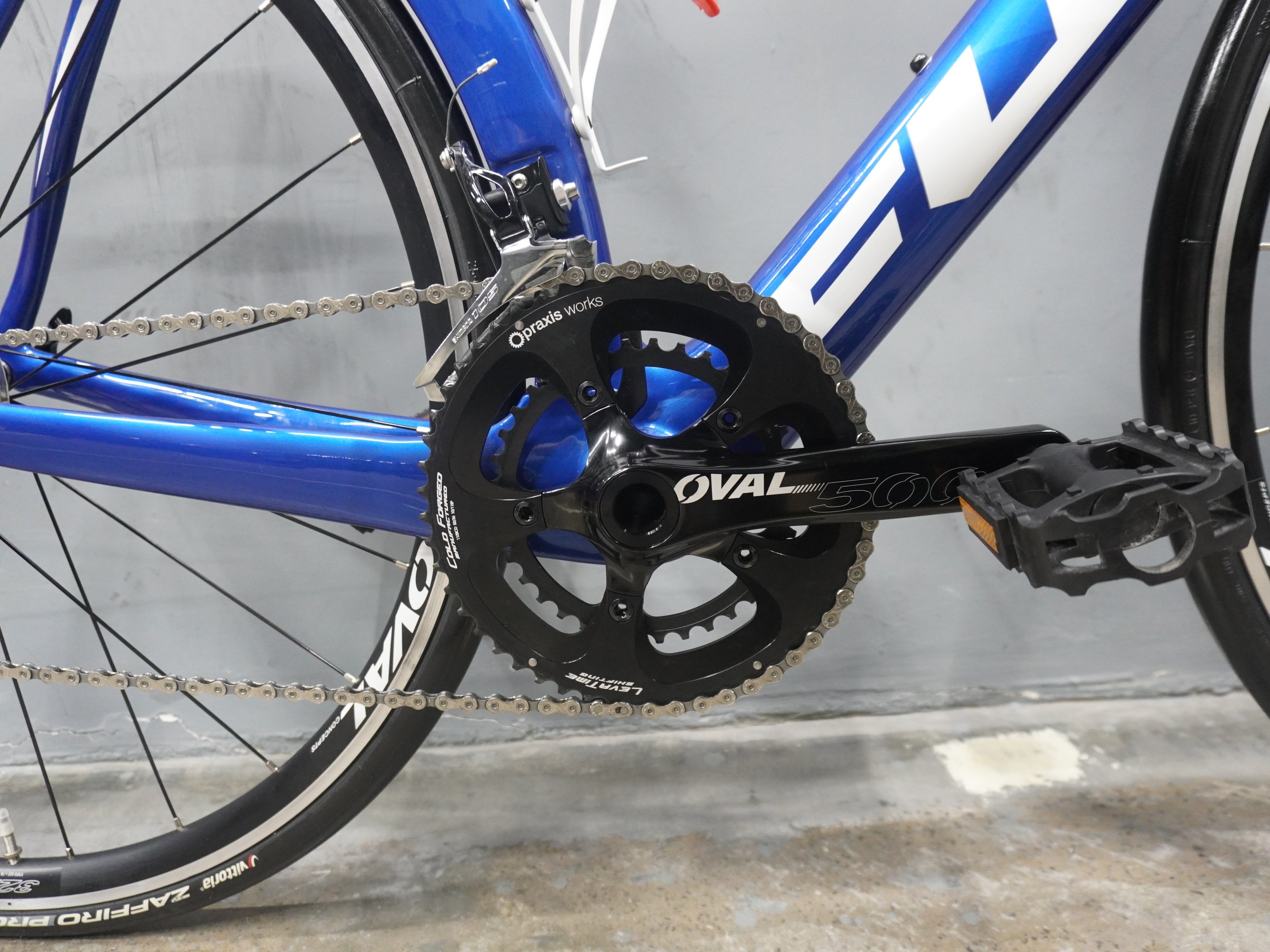 Fuji Transonic 2.7 Road Bike