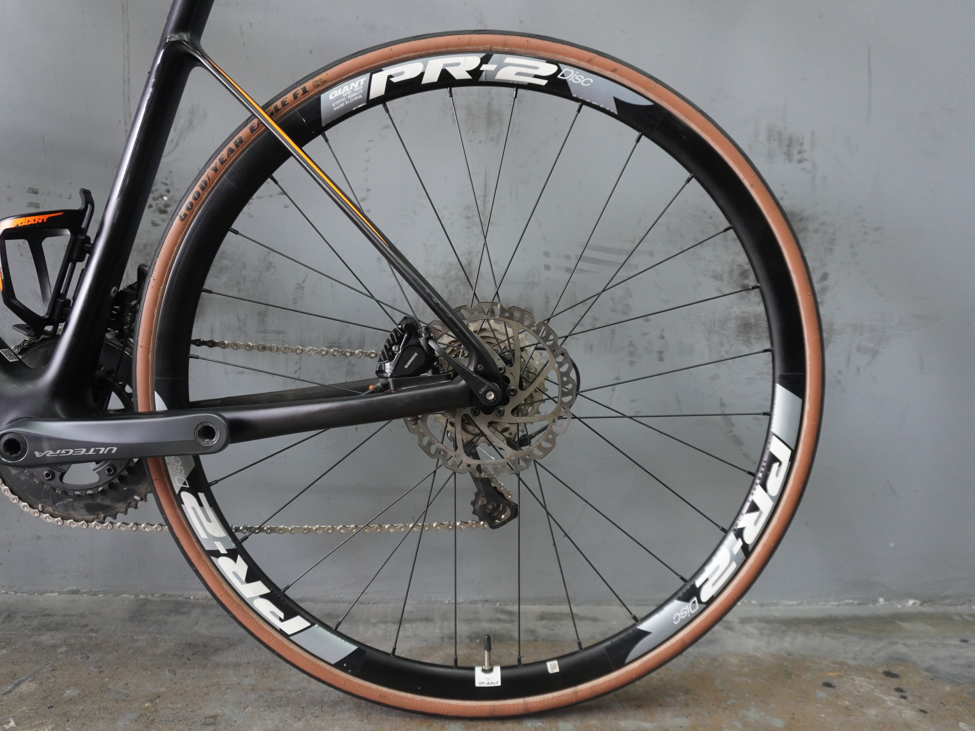 Giant Defy Advanced 1 Road Bike