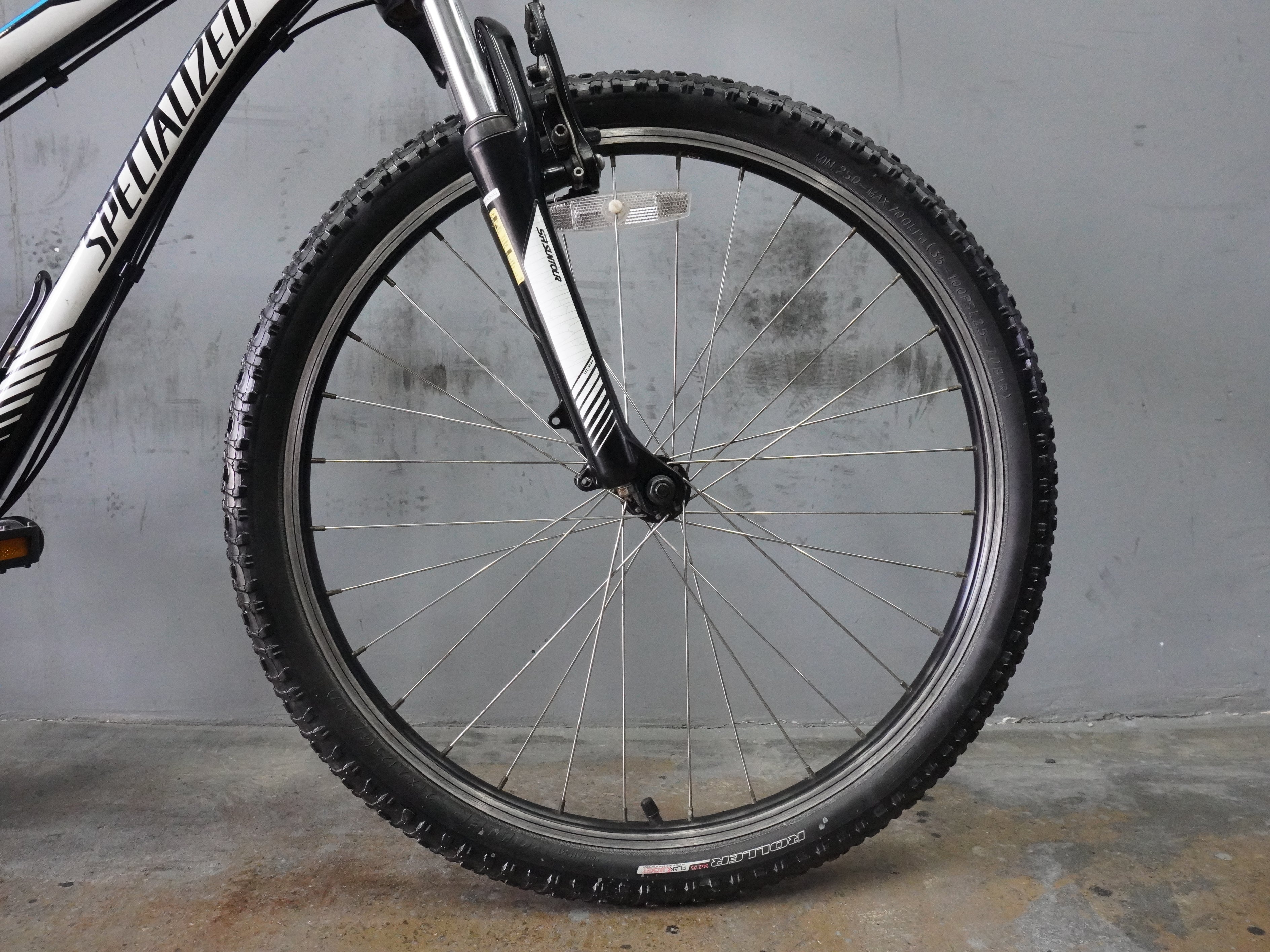 Specialized Hotrock Kids Bike