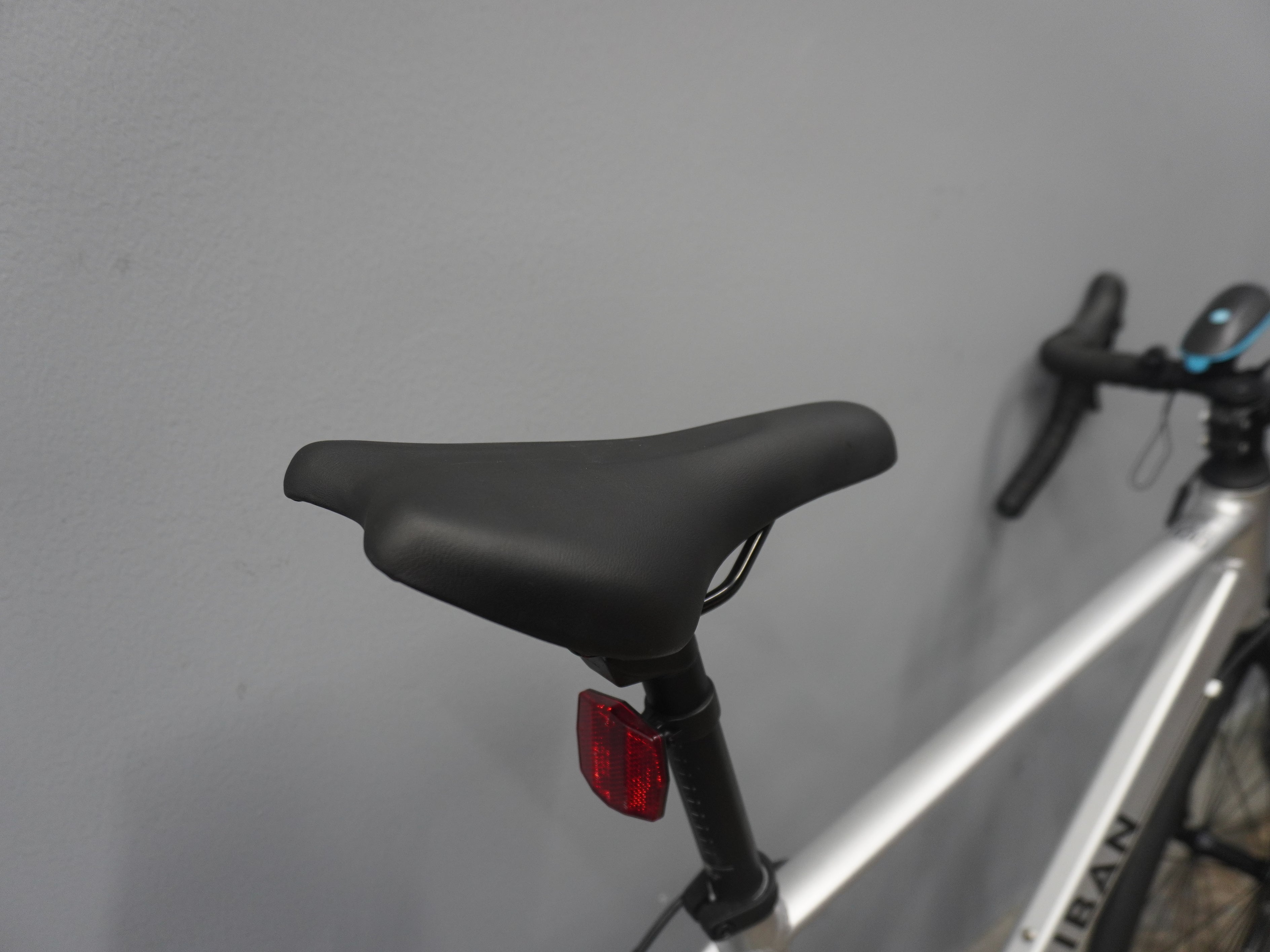 Decathlon Triban RC100 Gravel Bike