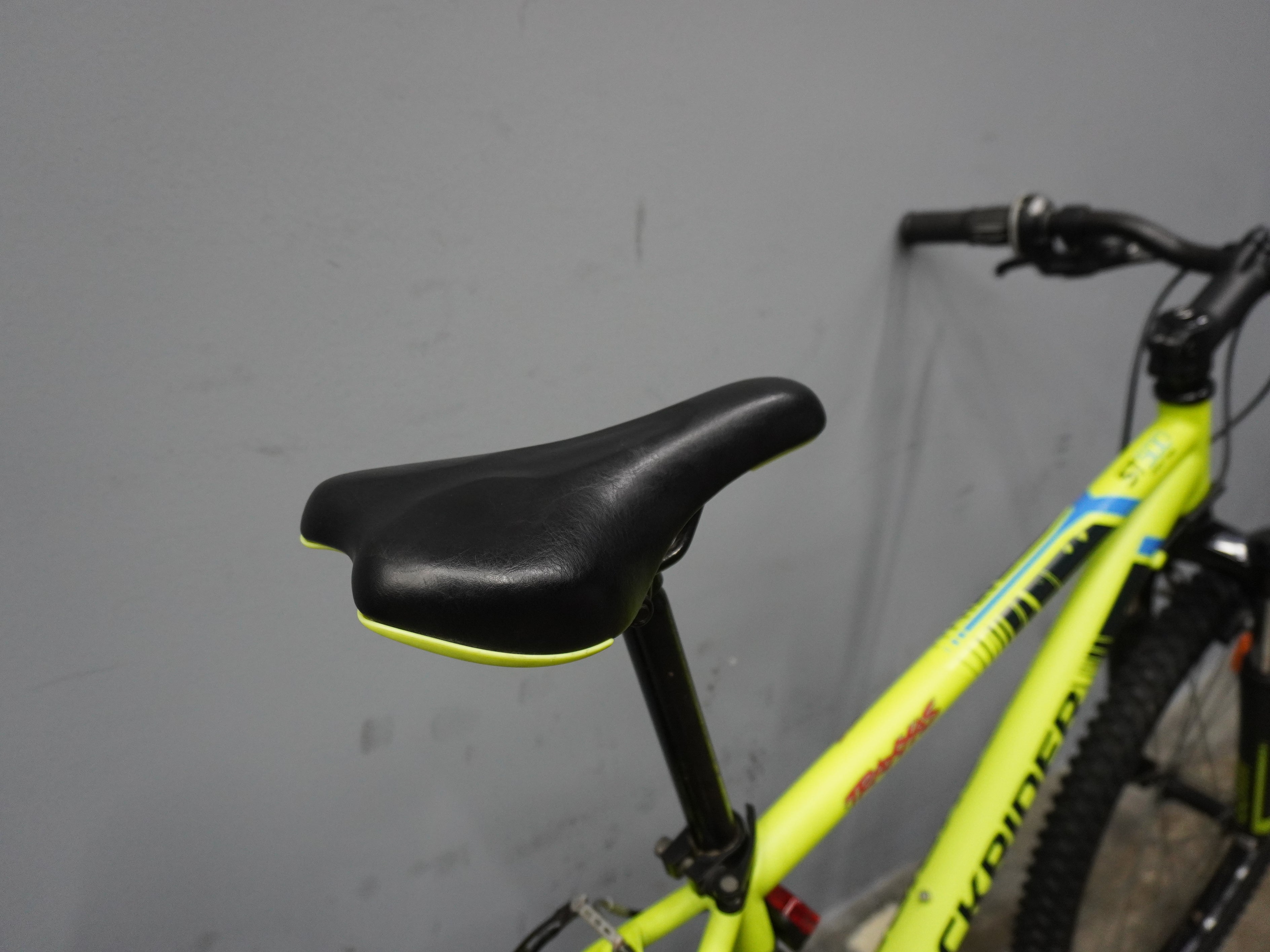 B'twin Rockrider ST500 Kids Bike