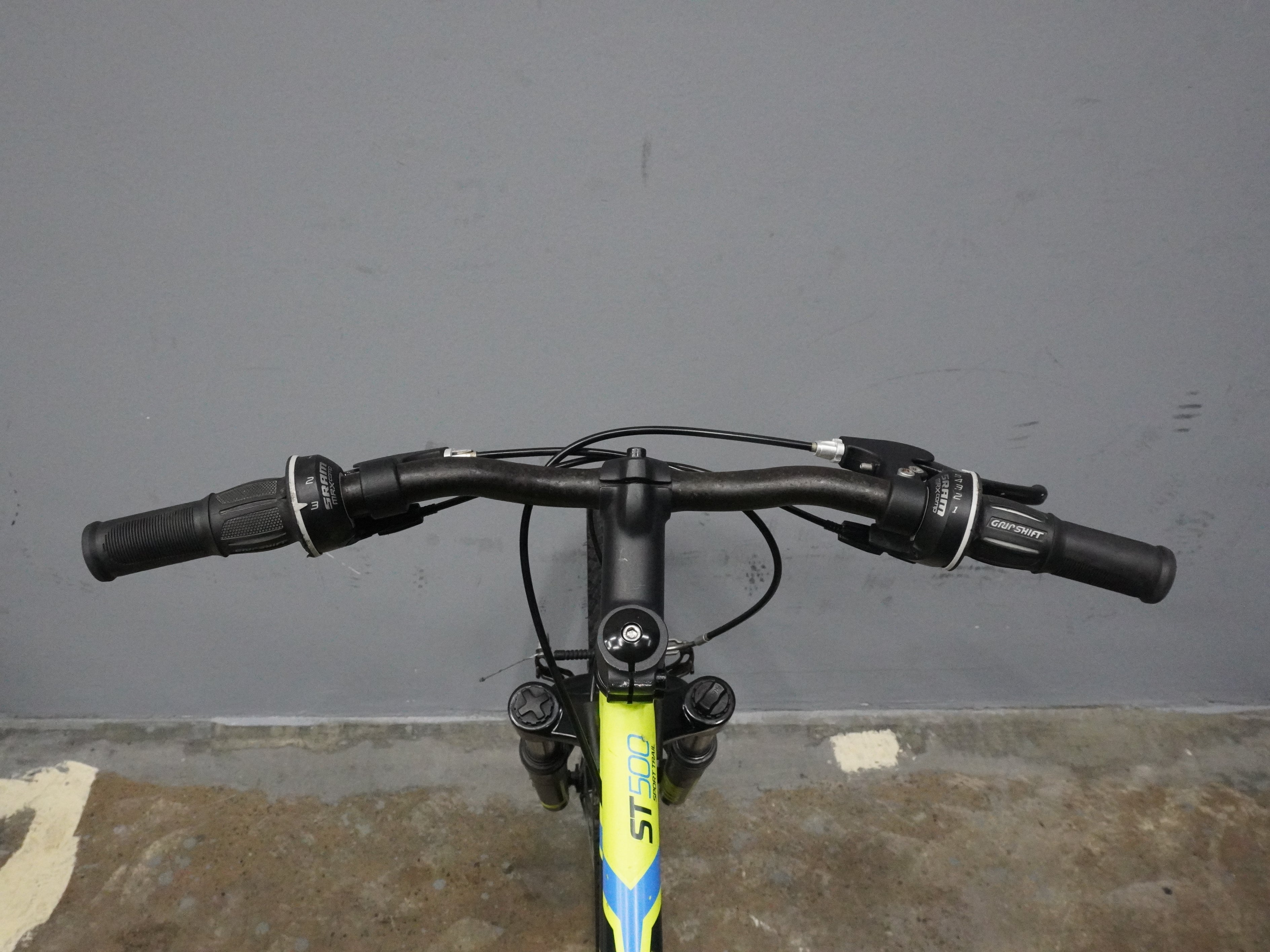 B'twin Rockrider ST500 Kids Bike