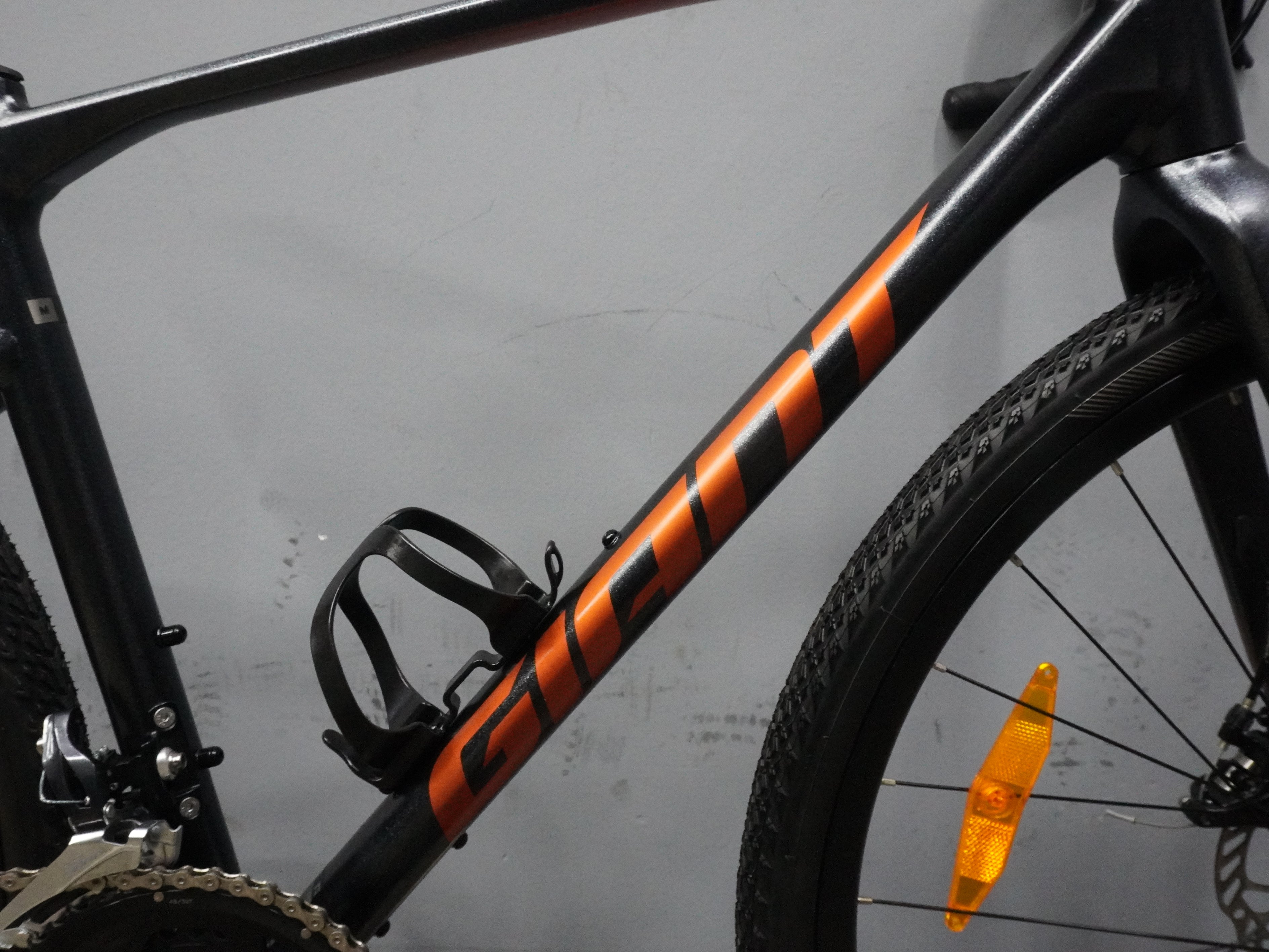 Giant Revolt 2 Gravel Bike