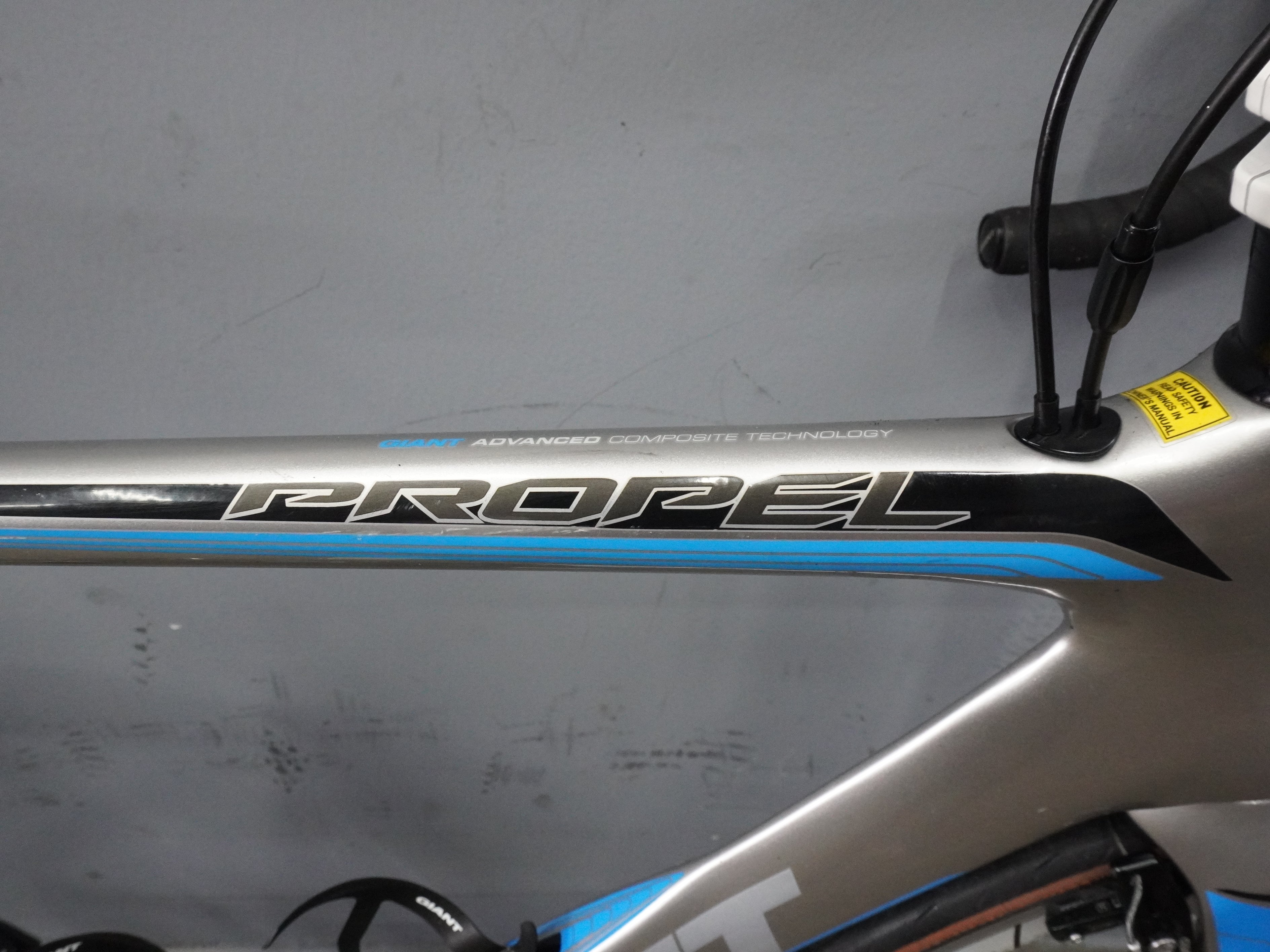 Giant Propel Advanced 2 Road Bike
