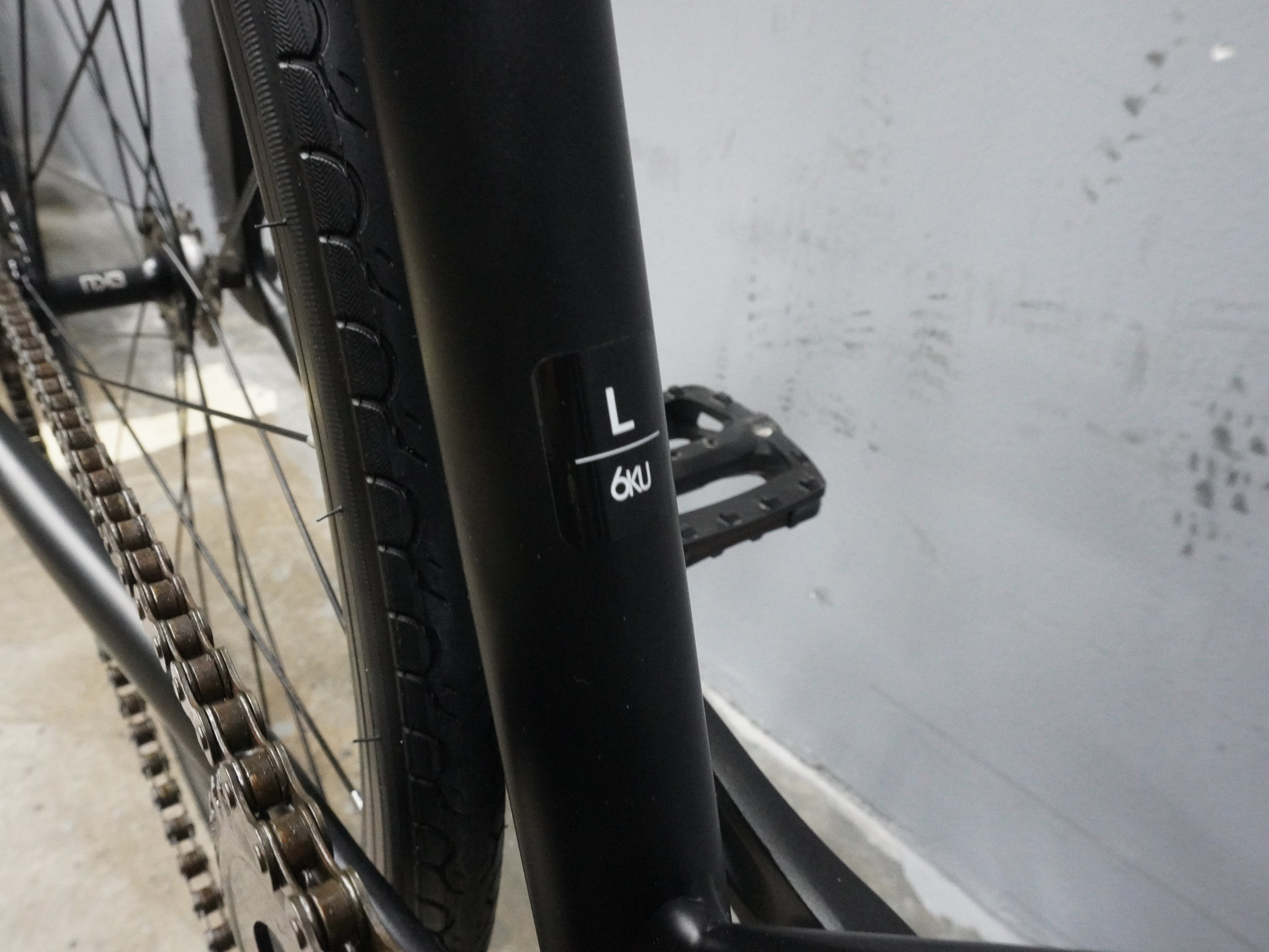 6KU Urban Track Hybrid Bike
