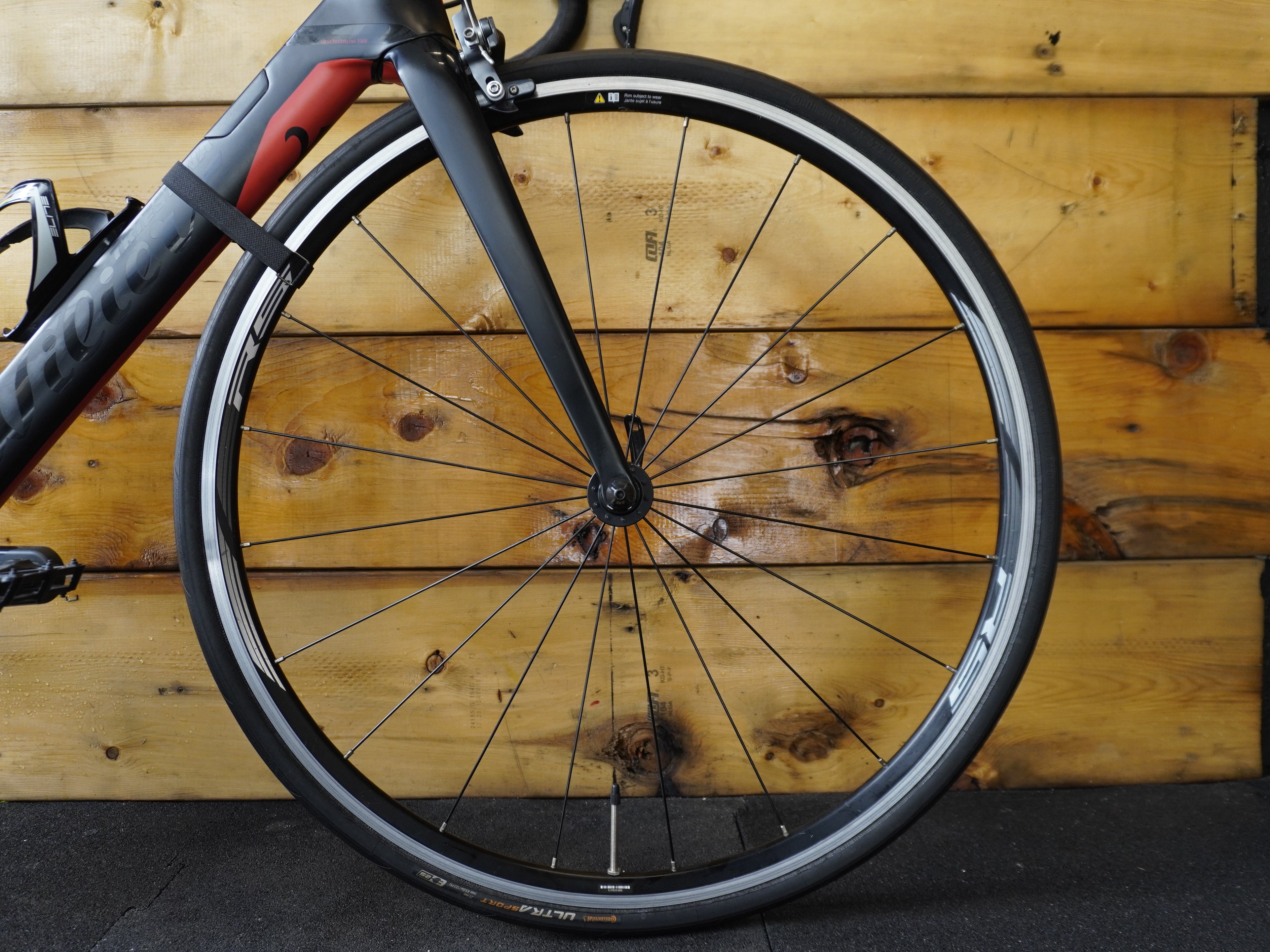 RENT Willier Centa10 Air Di2 Road Bike