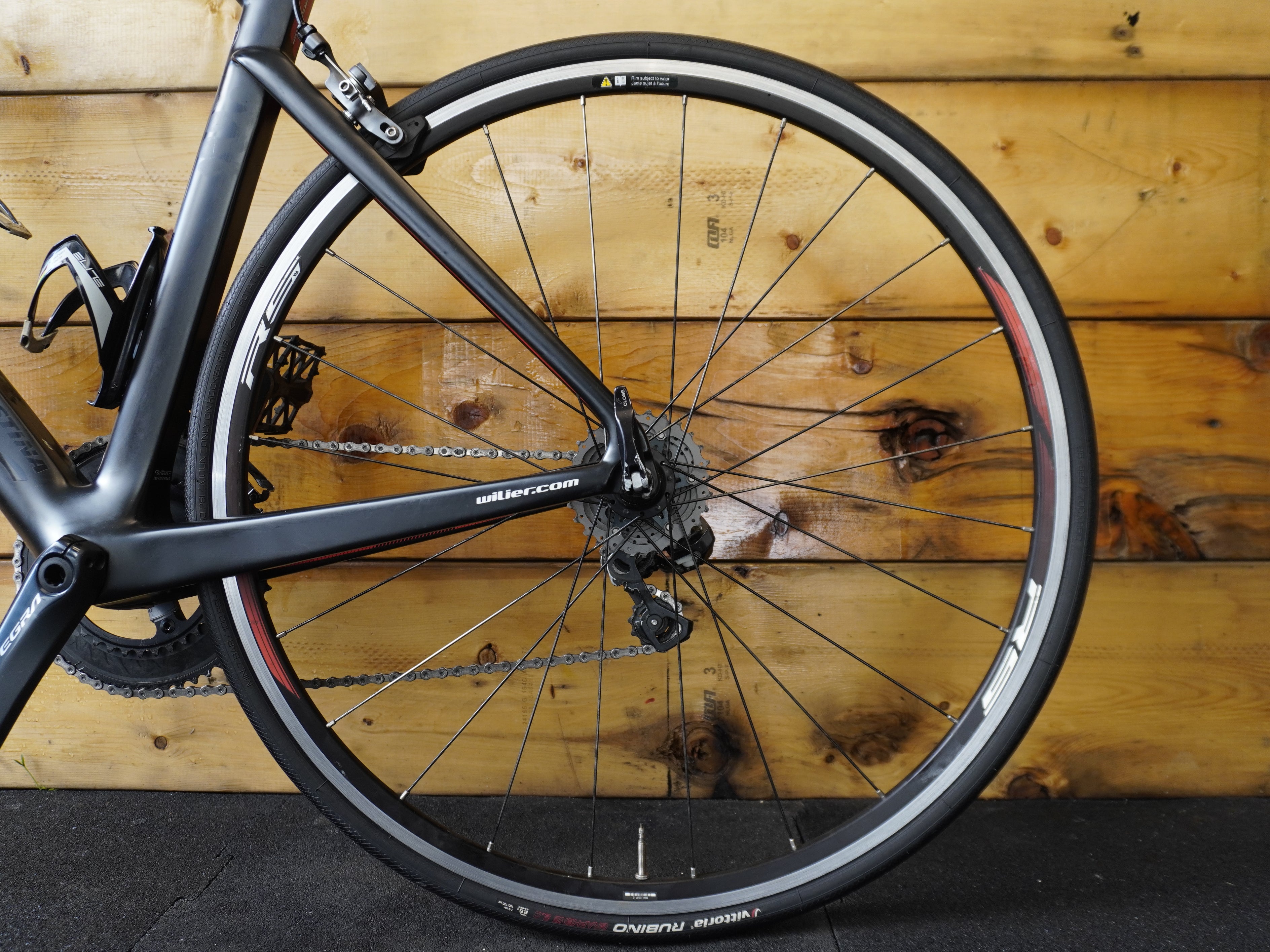 RENT Willier Centa10 Air Di2 Road Bike