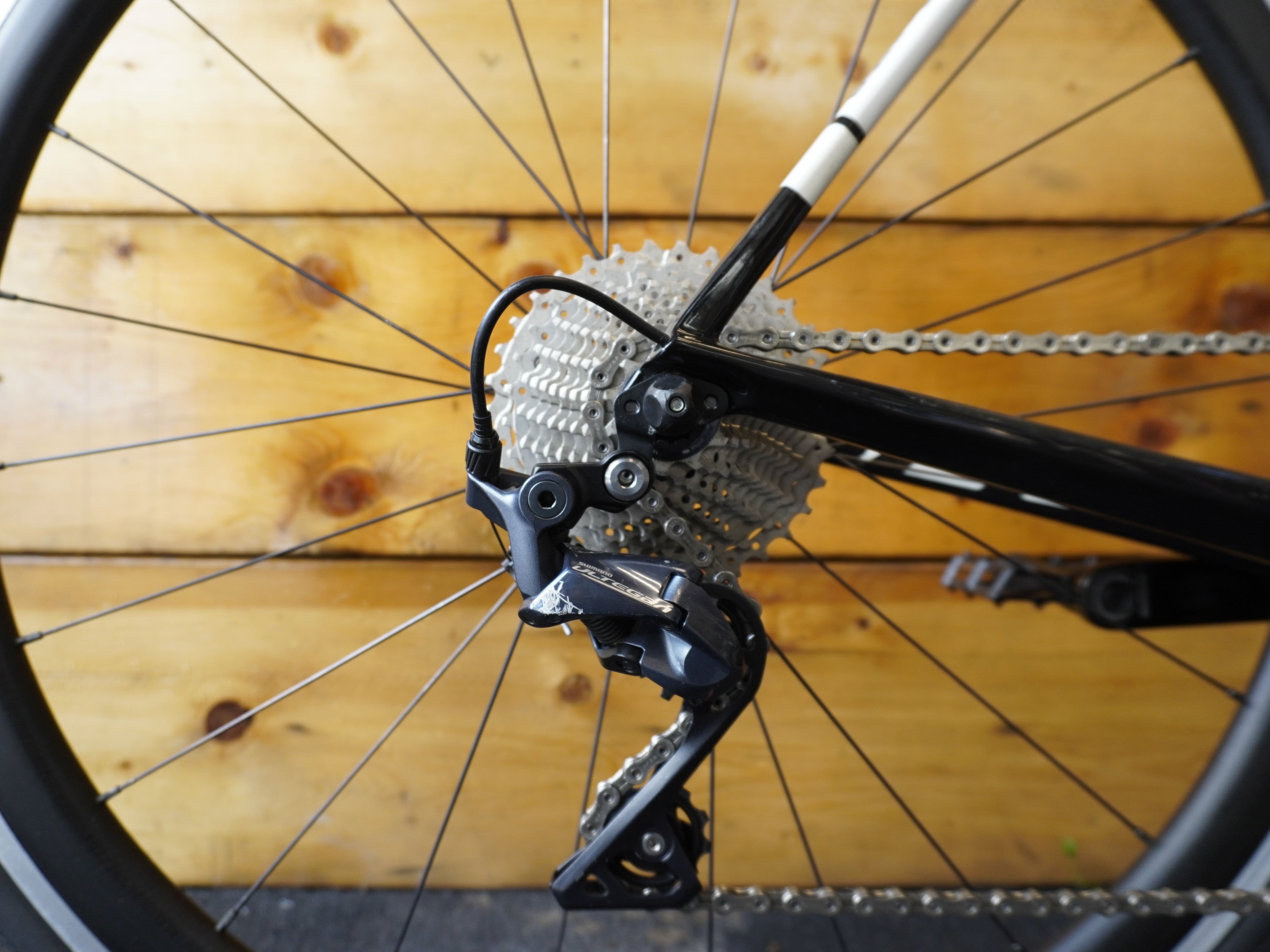 RENT Scott Addict 30 Road Bike