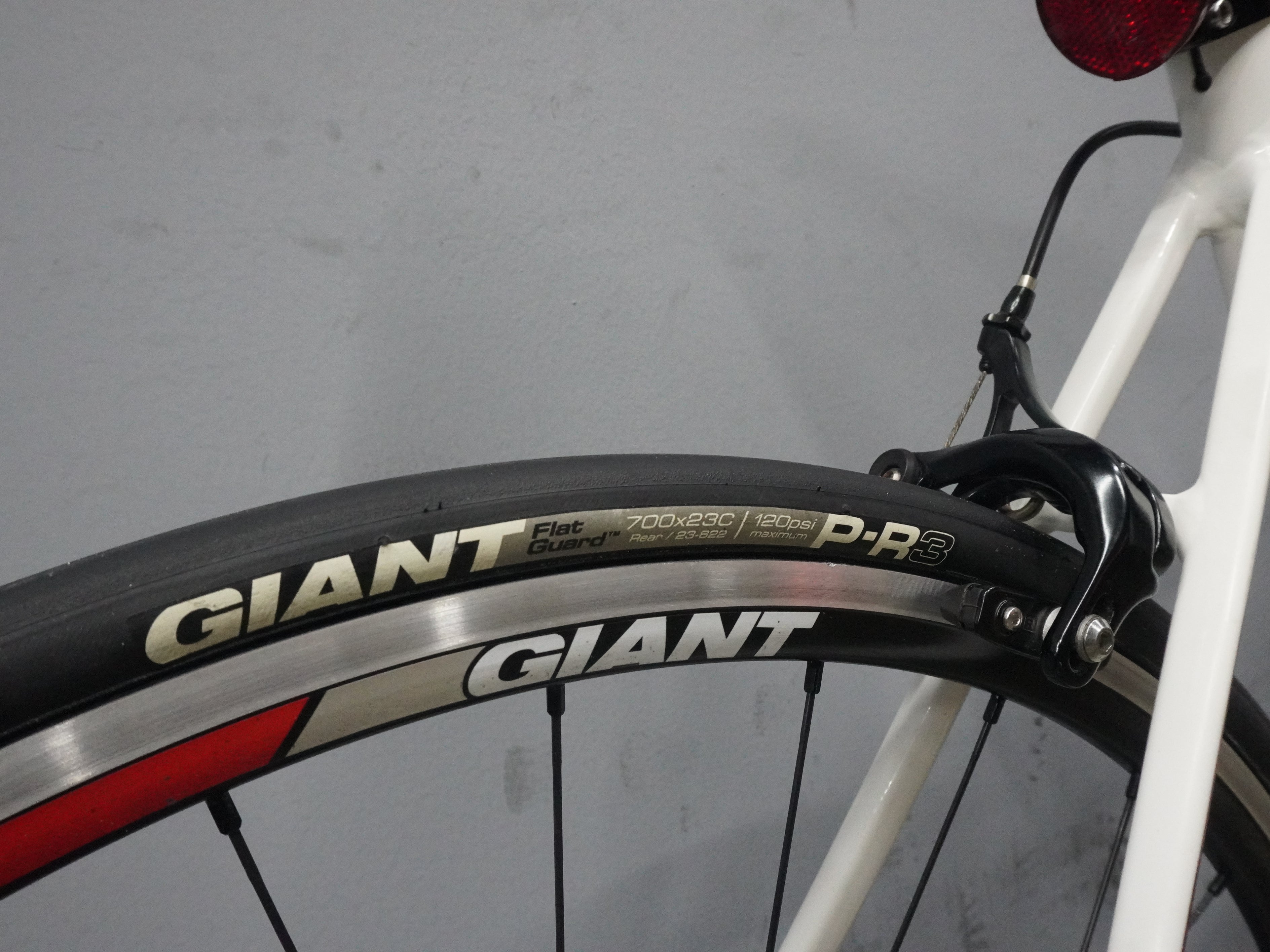 Giant Defy 1 Road Bike
