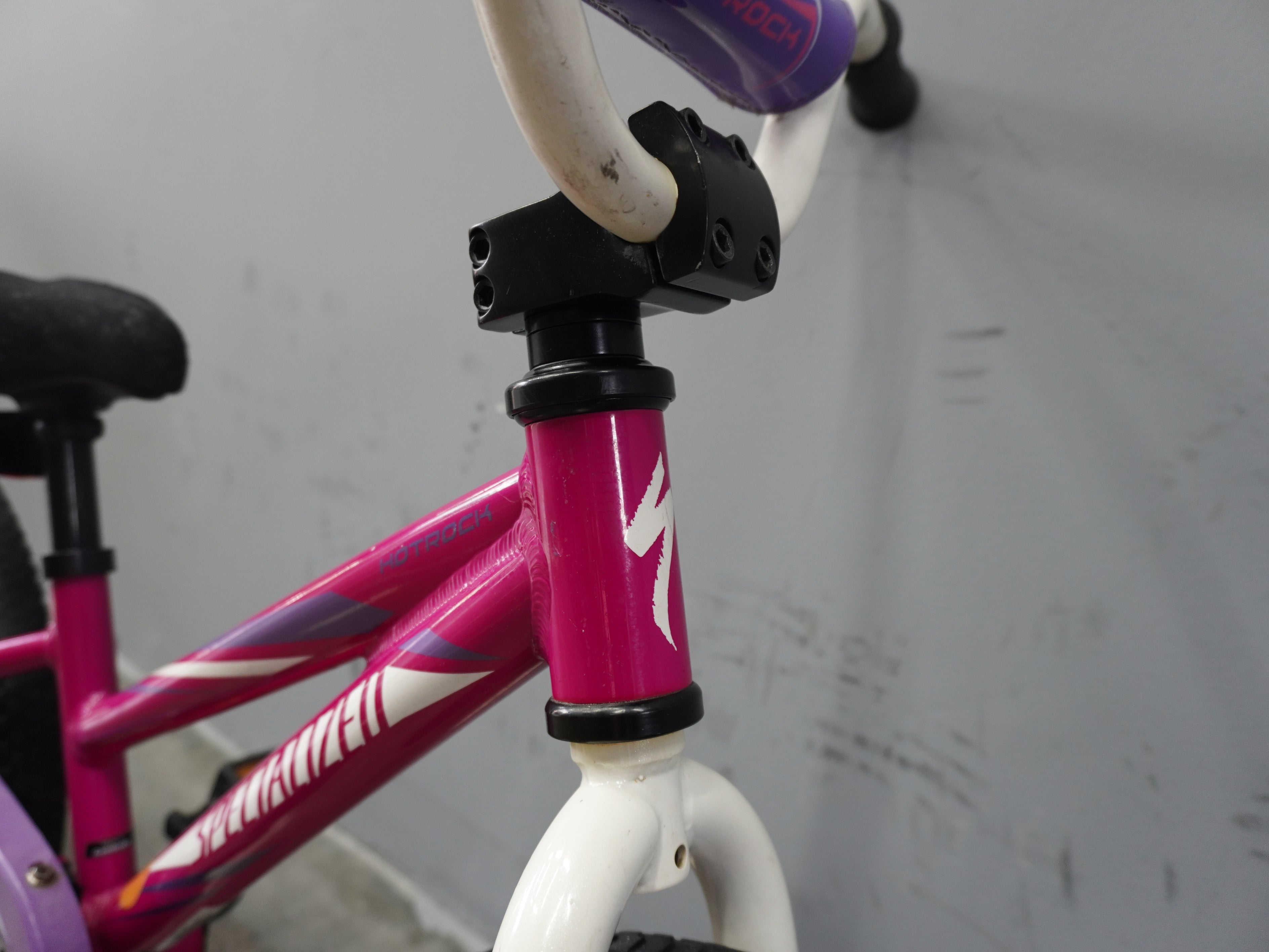 Specialized Hotrock JR 16" Kids Bike