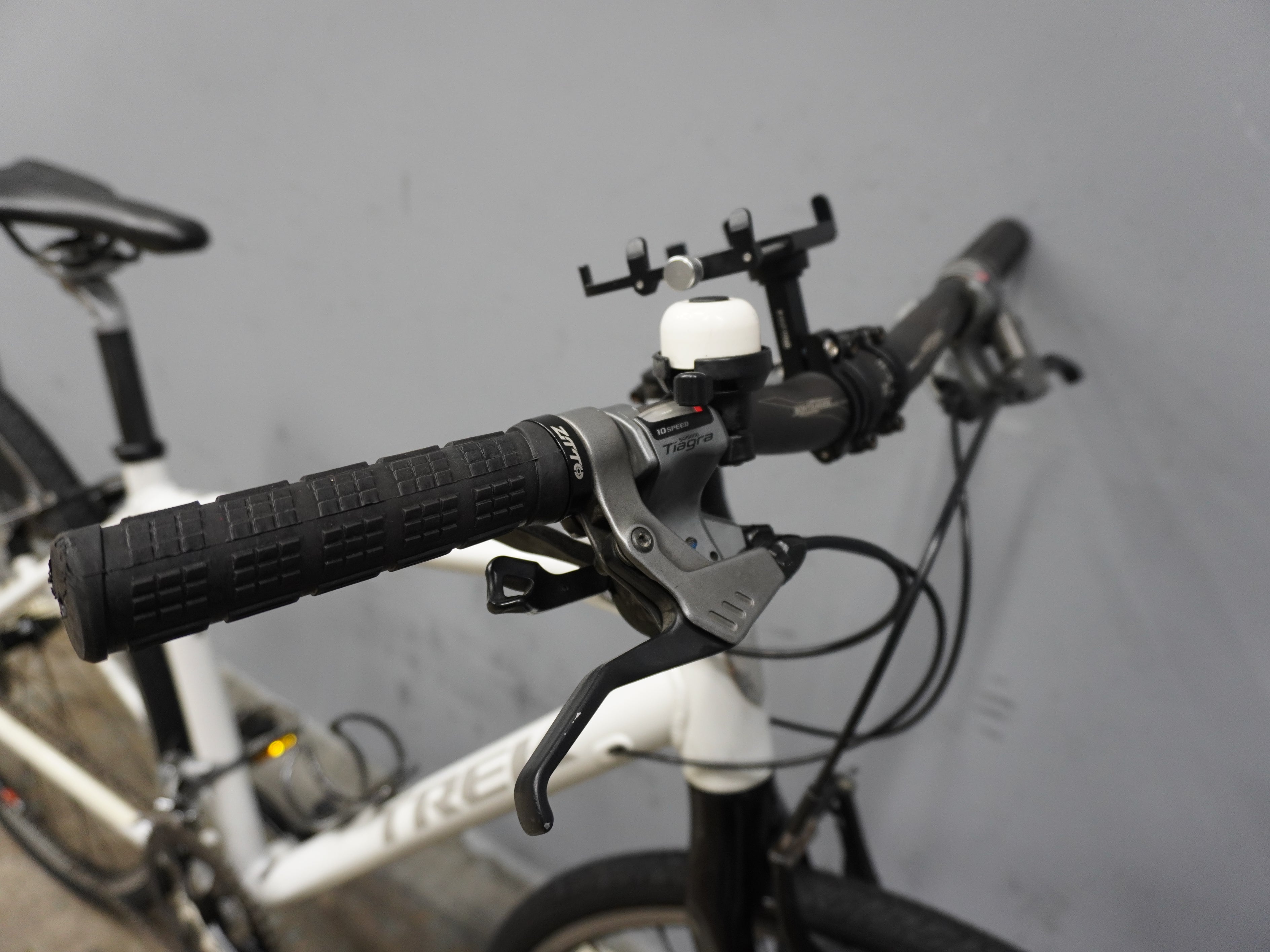 Trek FX 7.5 Hybrid Bike