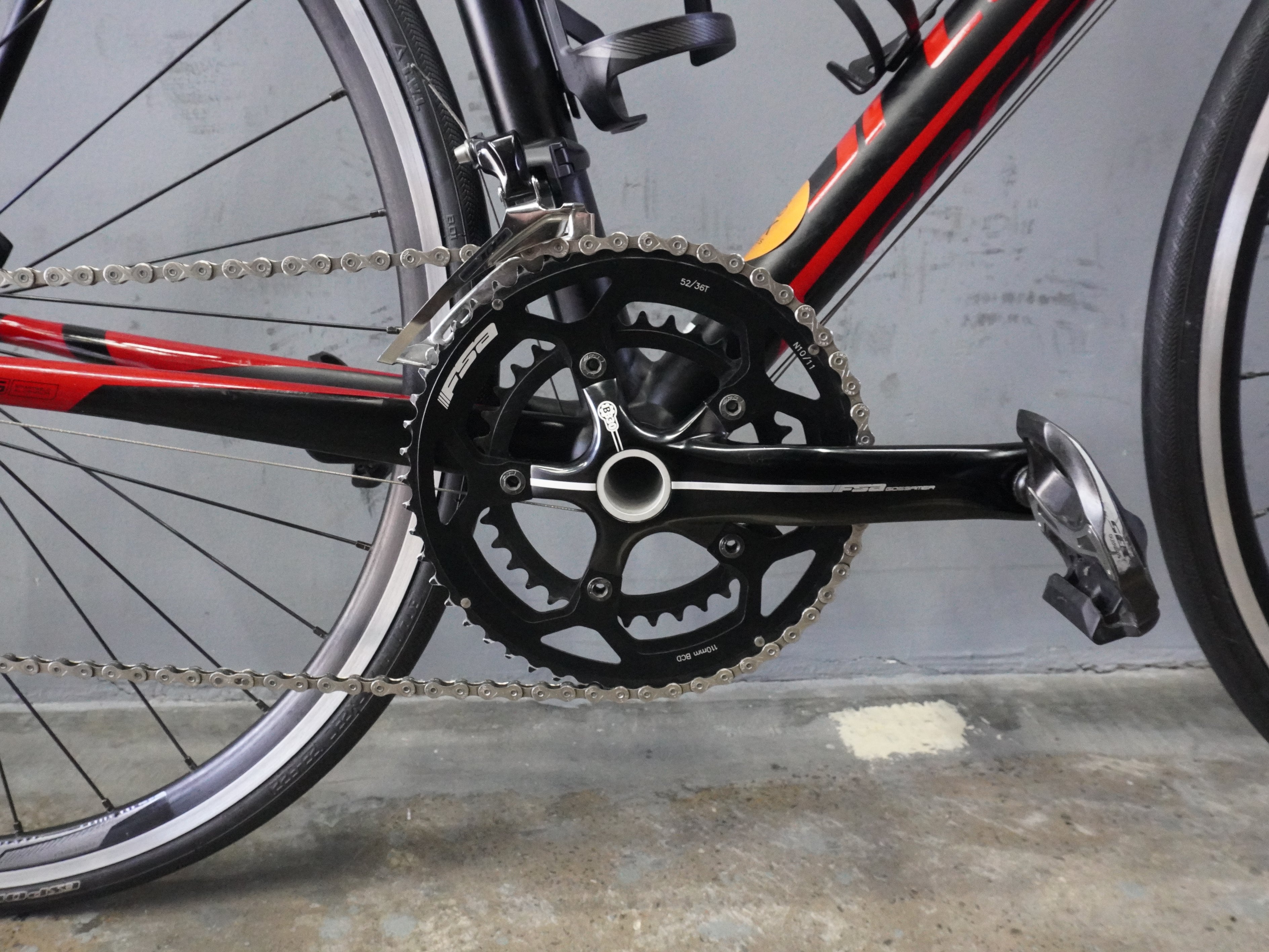 Specialized Allez Race Road Bike