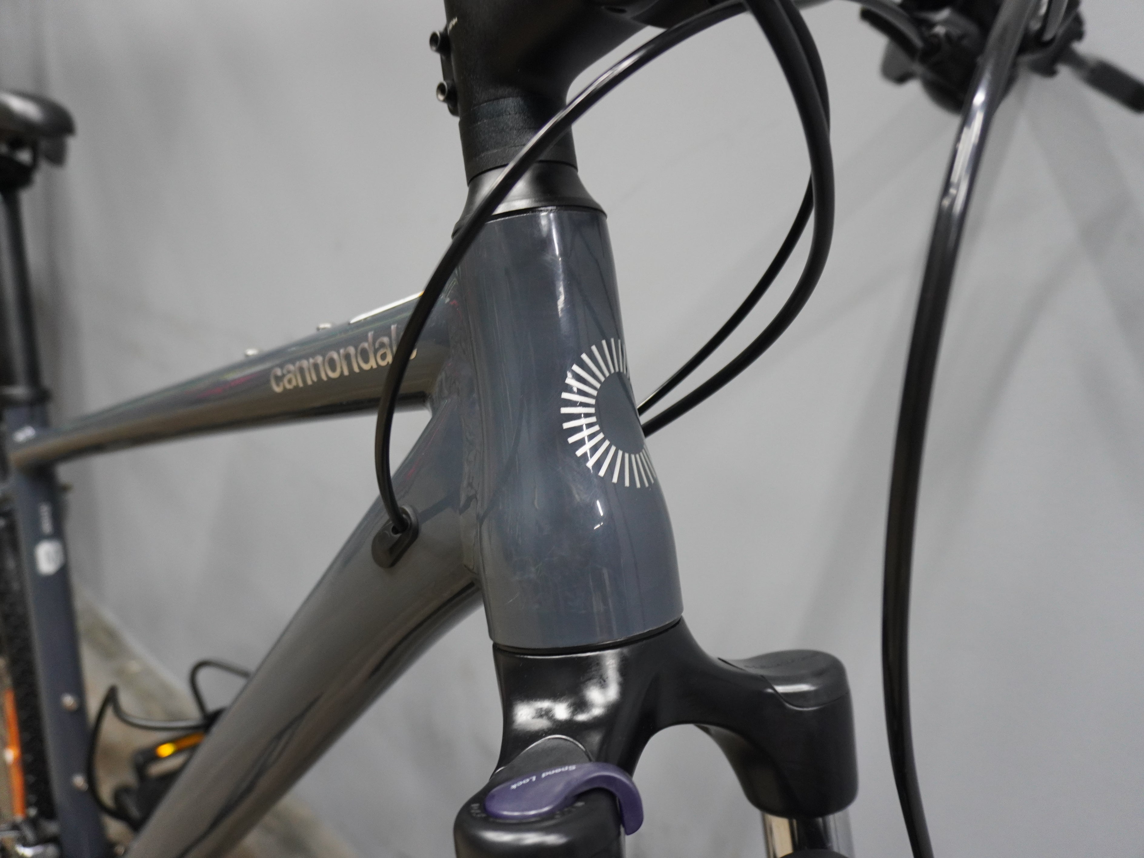 Cannondale Quick CX3 Mountain Bike