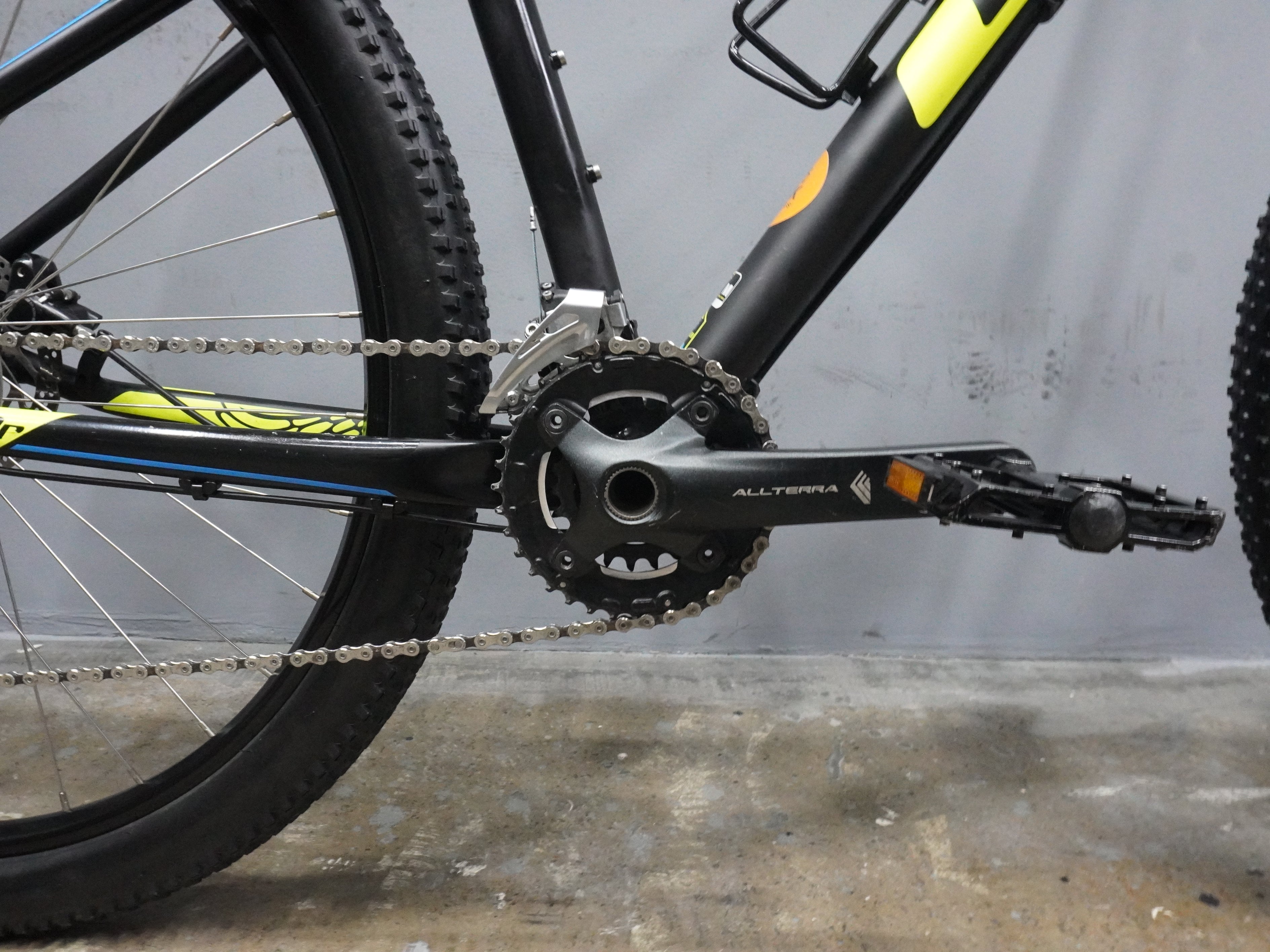 GT Avalanche Expert Mountain Bike