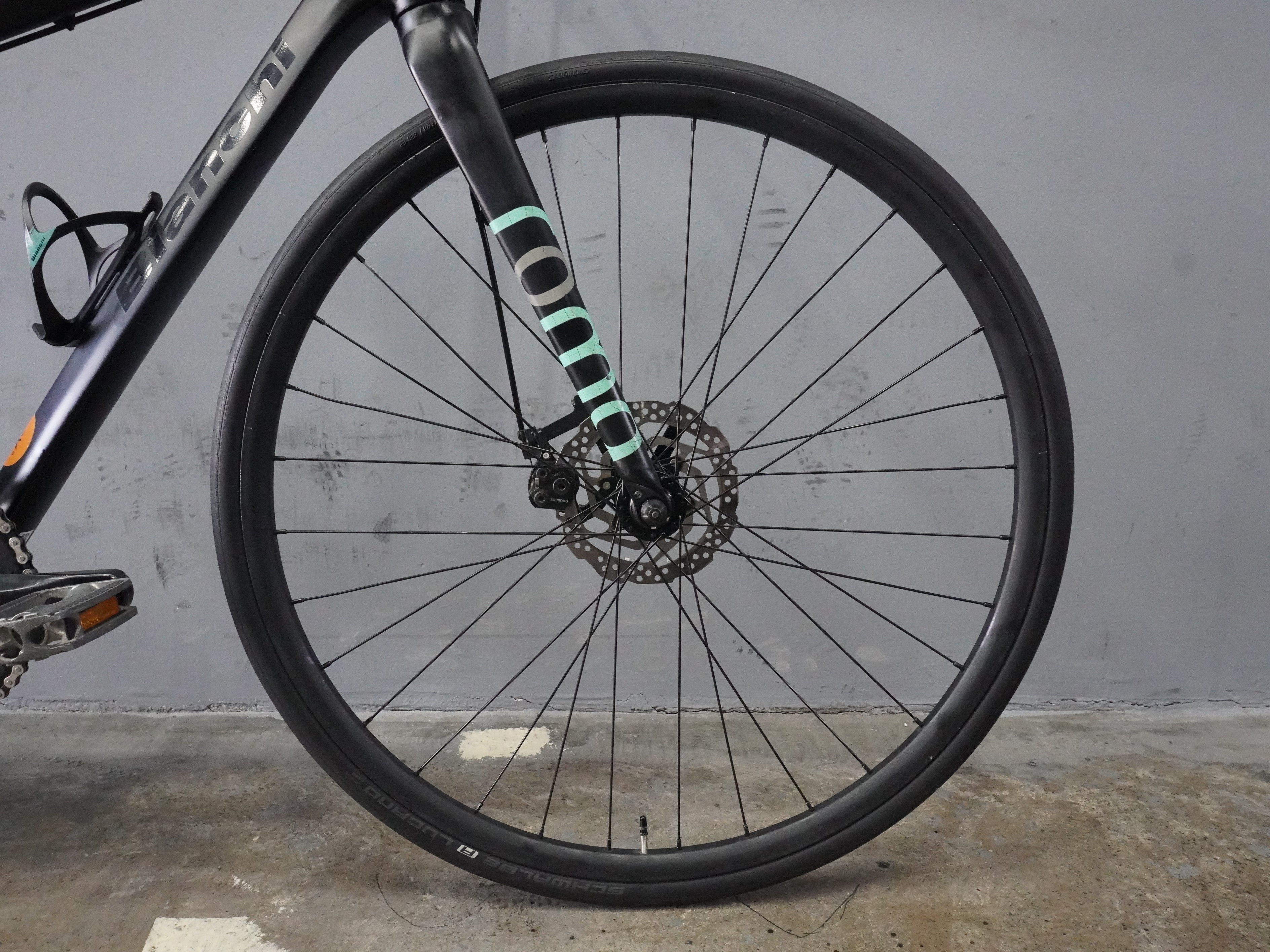 Bianchi Roma 3 Hybrid Bike