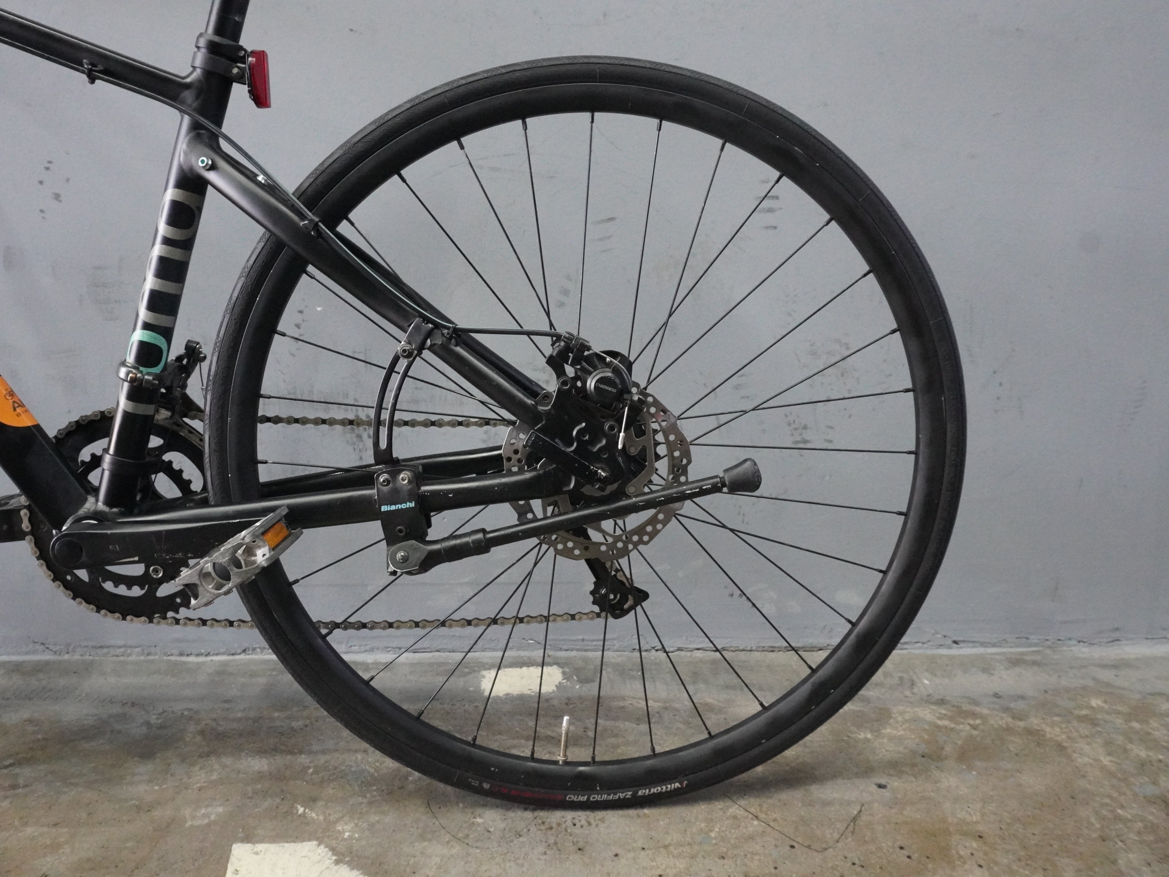 Bianchi Roma 3 Hybrid Bike